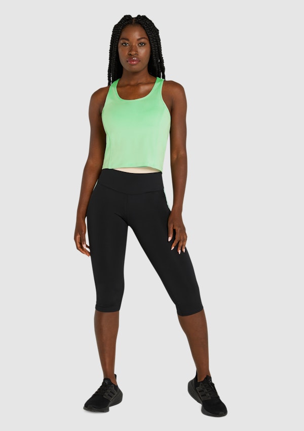 Momentum Paneled Crop