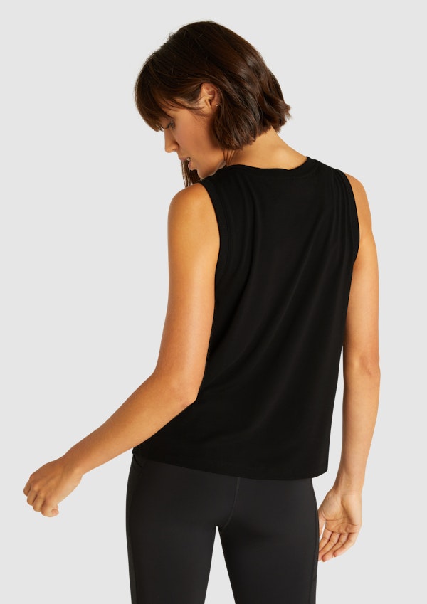 Logo Detail Tank