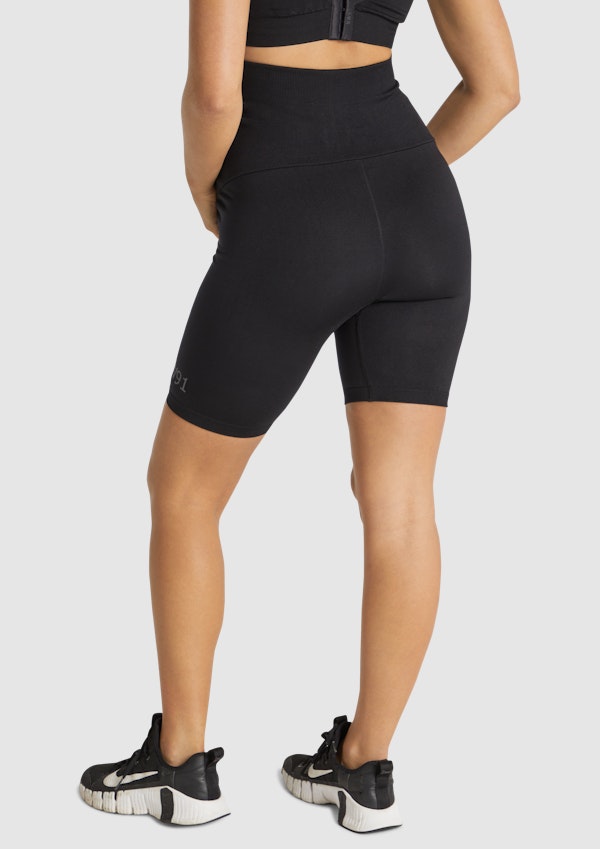 The Maternity Quad Seamless Short