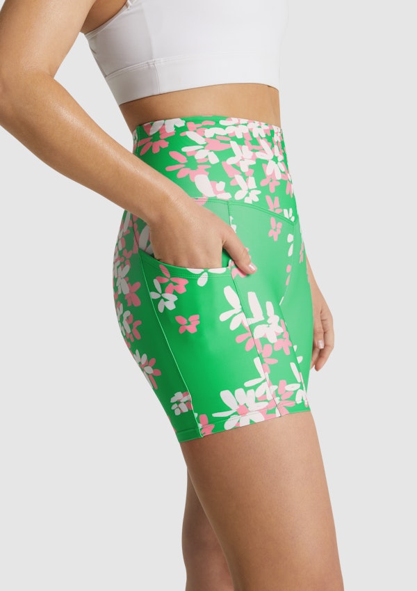 Mid Thigh Hr Pkt Short