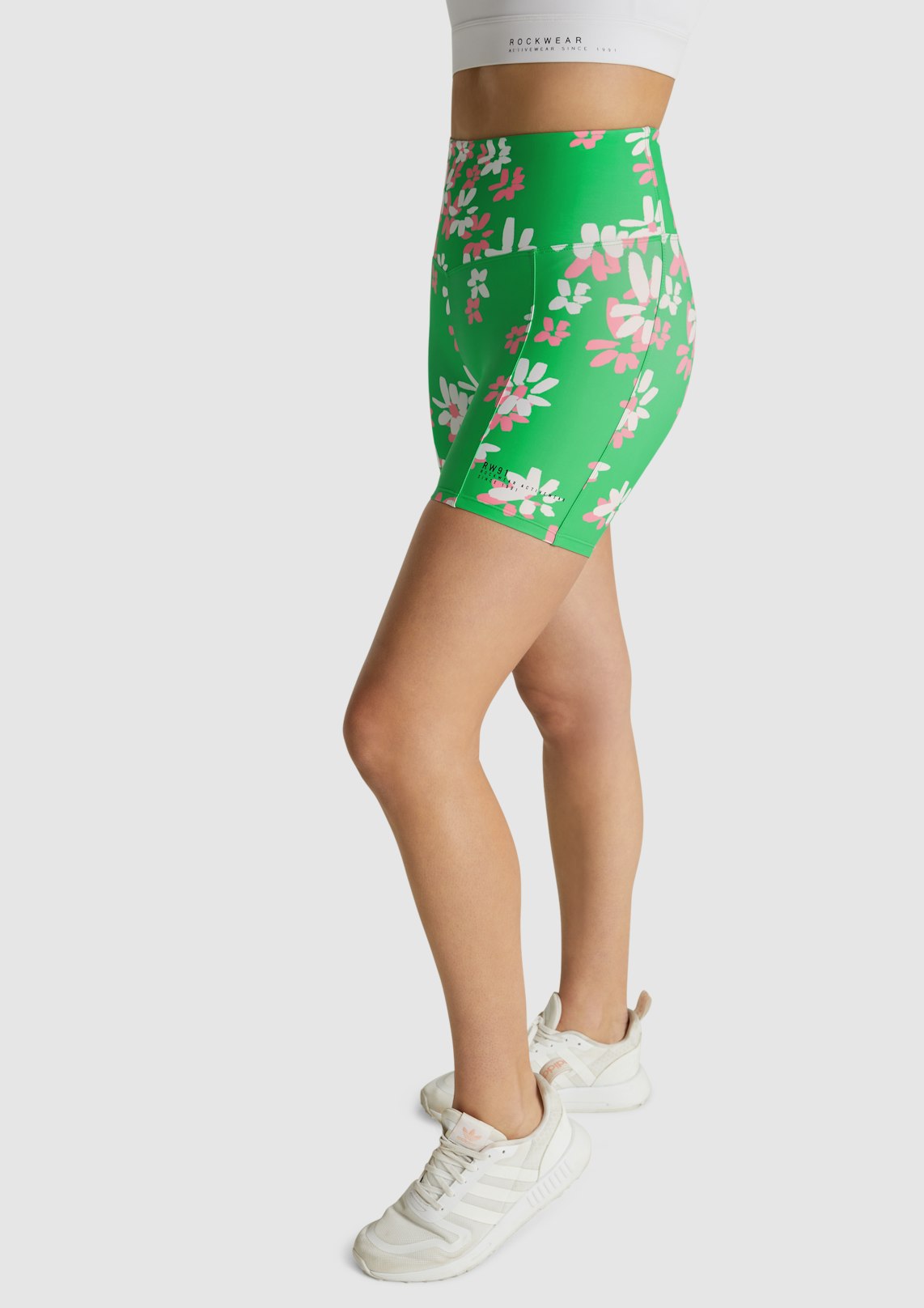 Mid Thigh Hr Pkt Short