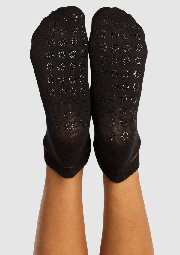 Ankle Cut Studio Grip Socks