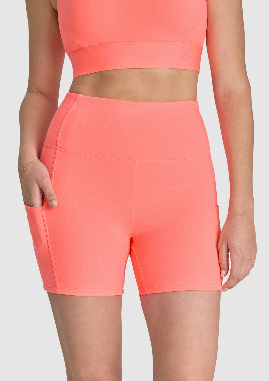 Fusion Pocket Mid Thigh Bike Shorts