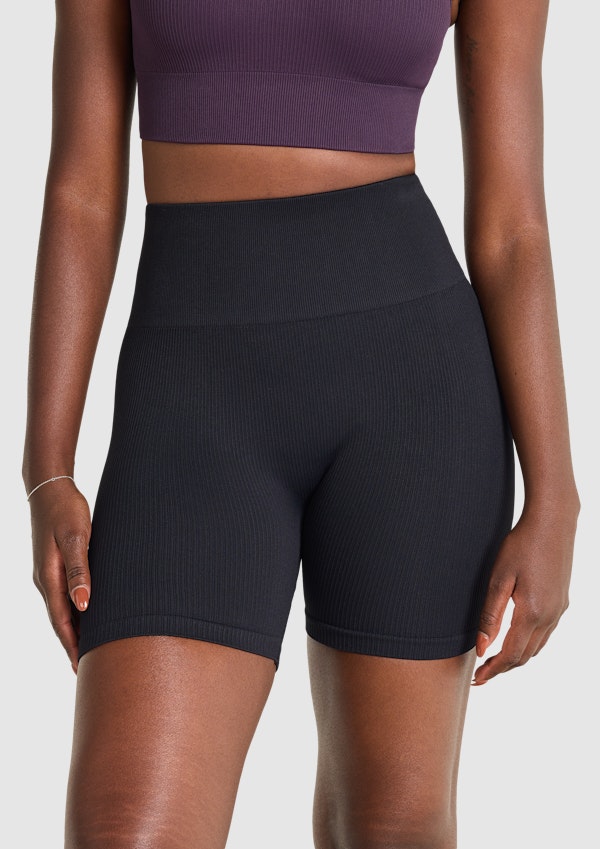 Seamless Bike Shorts - Black - Ladies