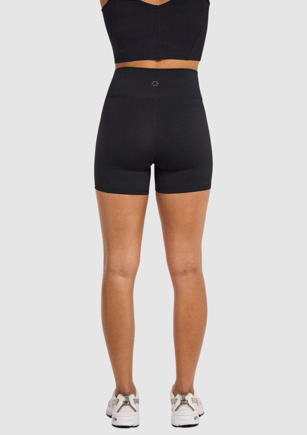 Base One Mid Thigh Bike Shorts