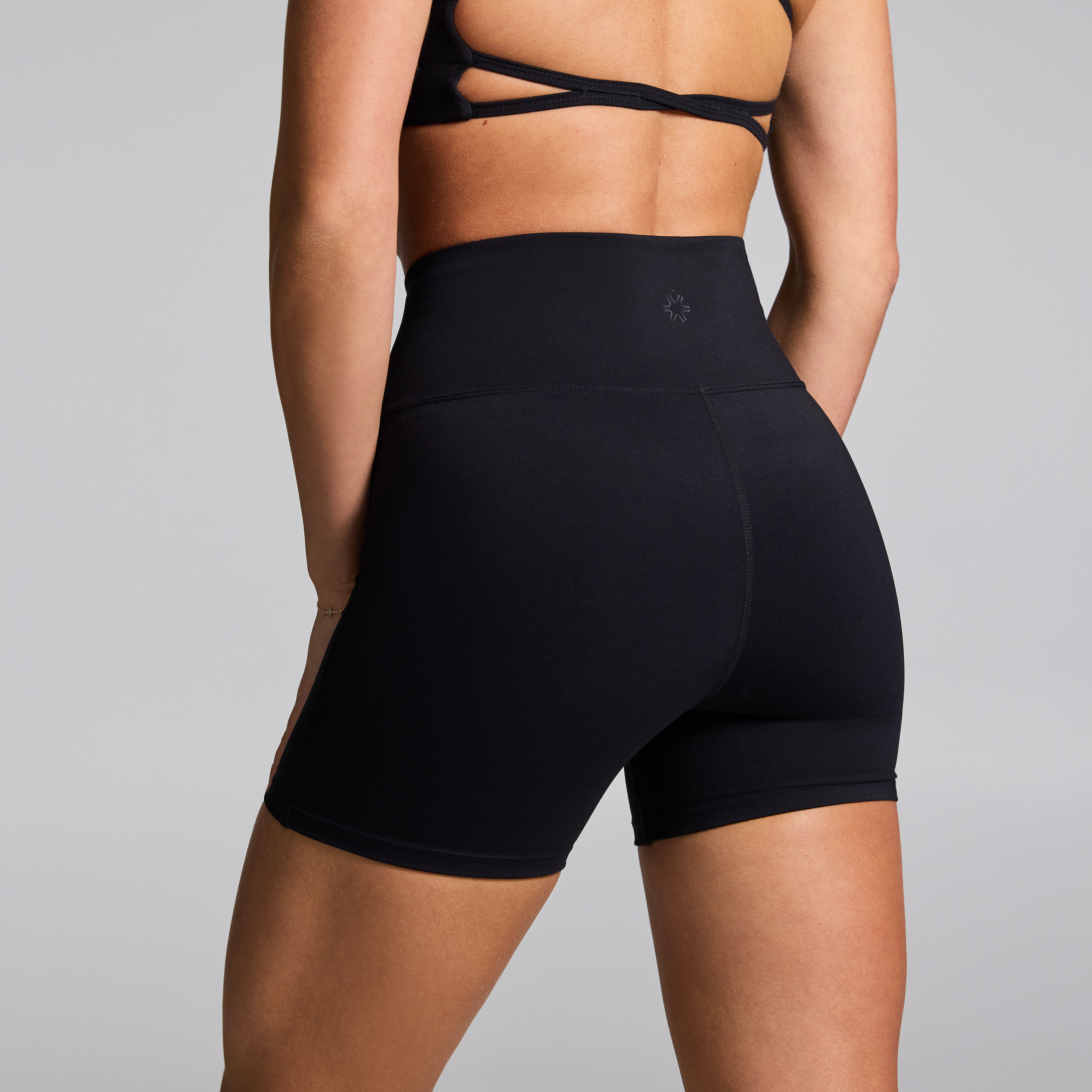 Cross Front Mid Thigh Bike Shorts