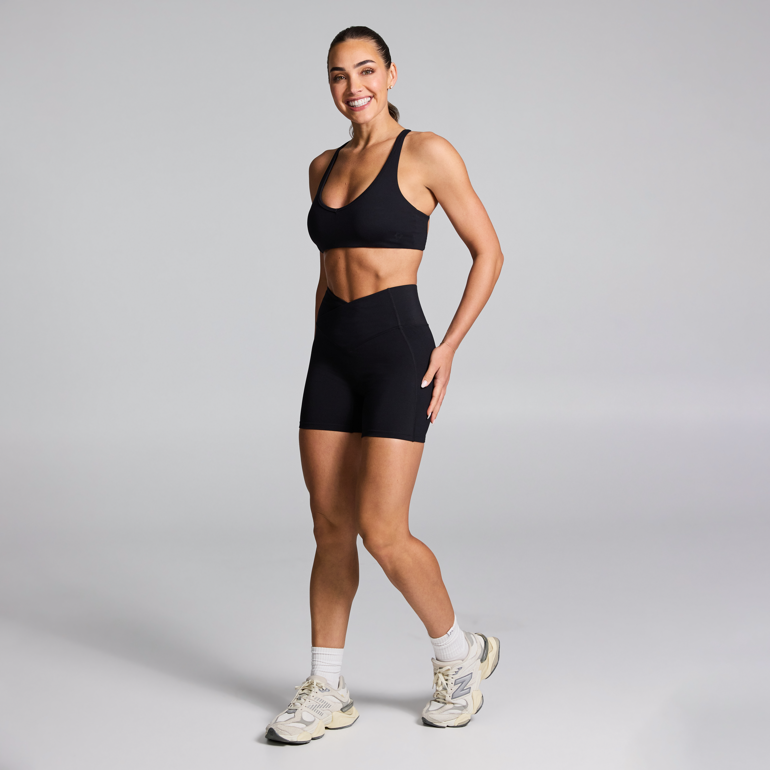 Cross Front Mid Thigh Bike Shorts