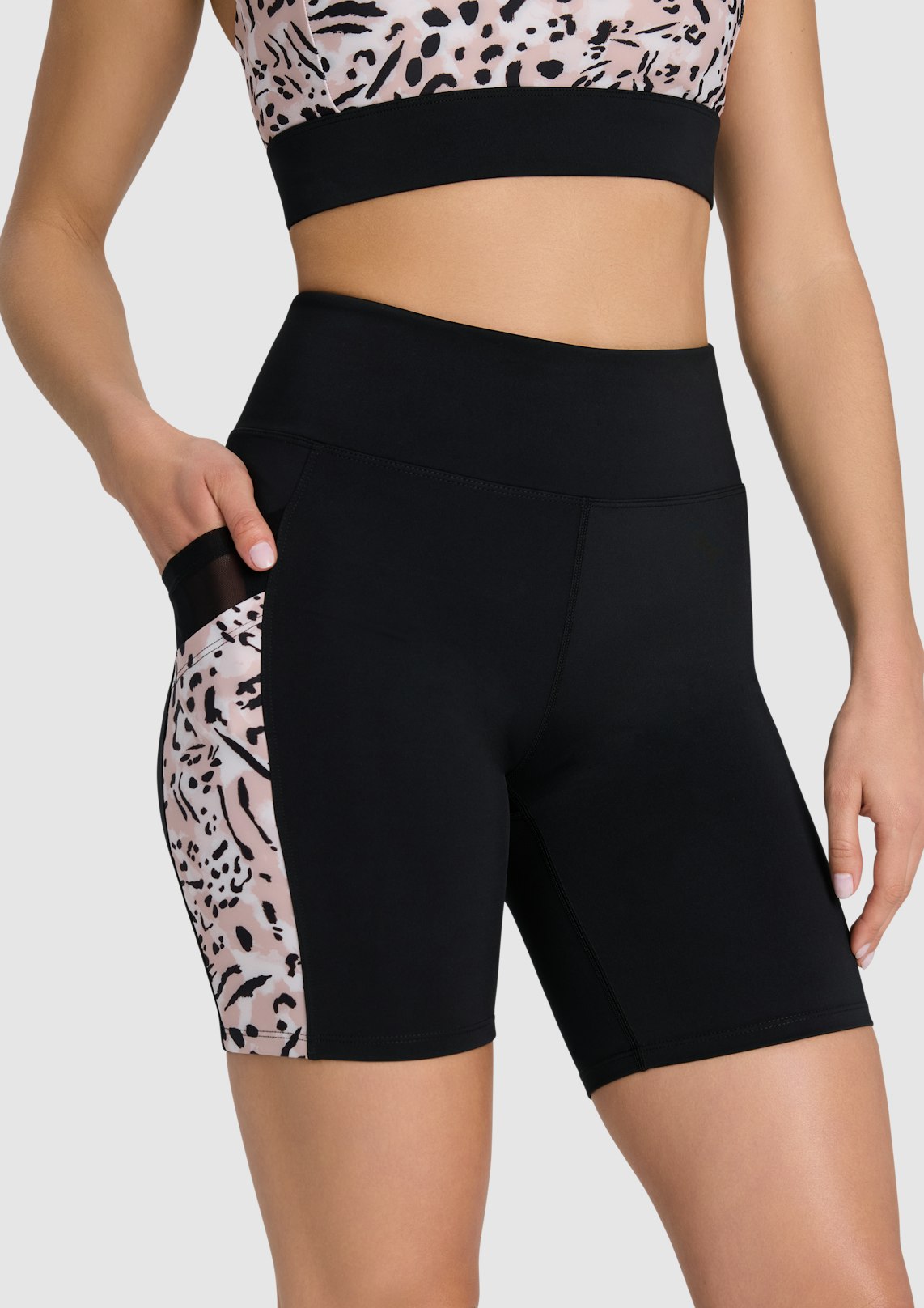 Blocked Pocket Quad Bike Shorts