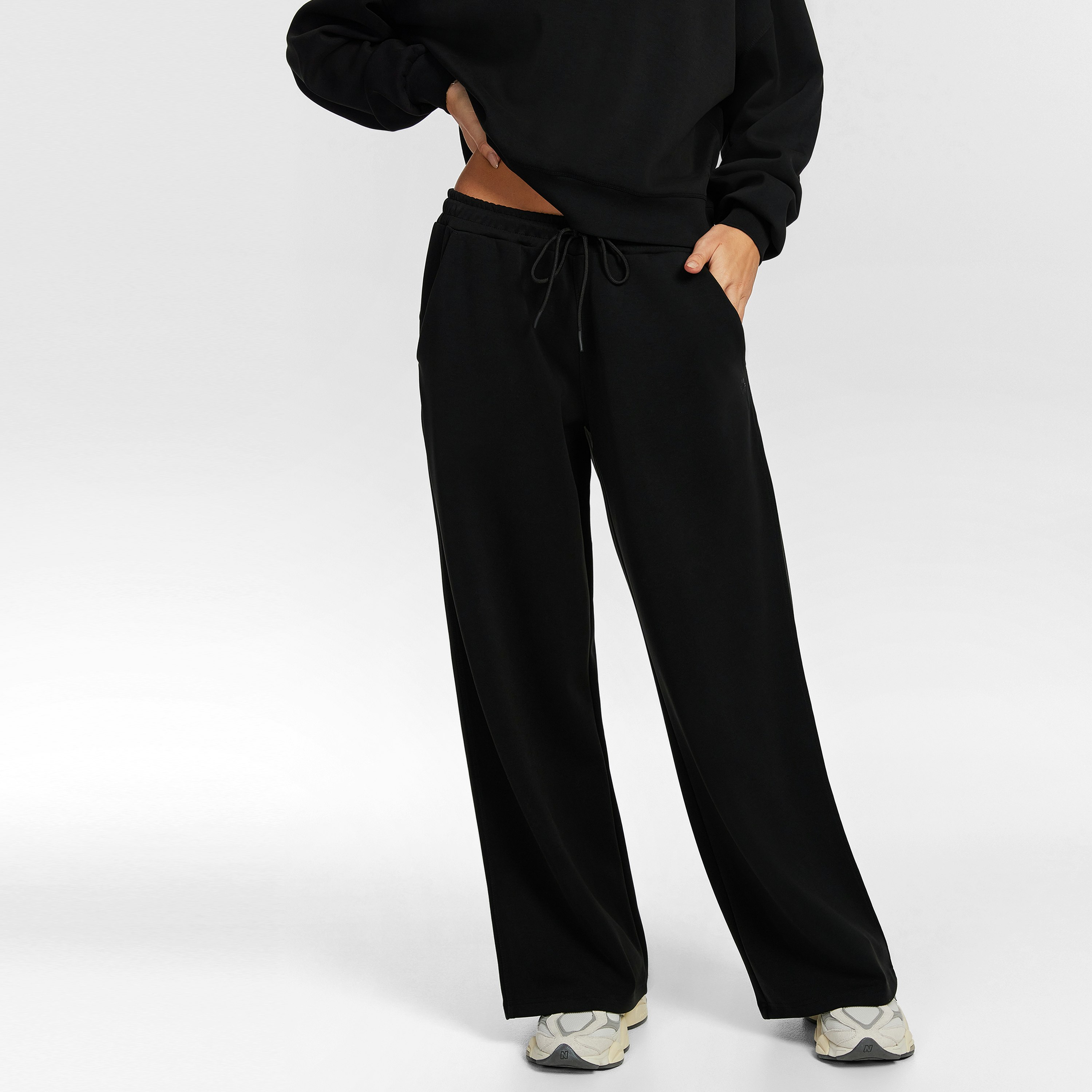 City Ease Wide Leg Bottoms in Black