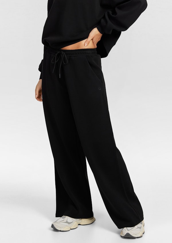 Travel Wide Leg Pants