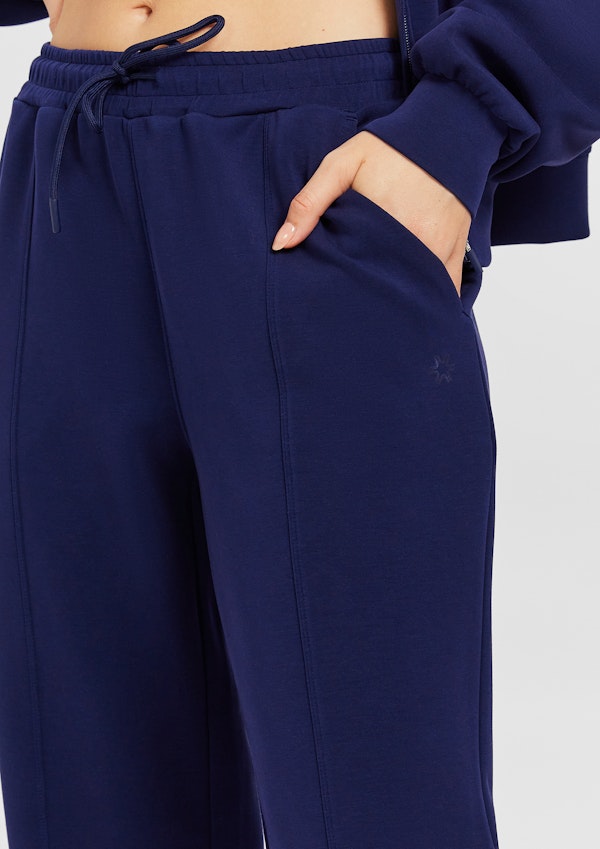 Travel Straight Leg Pants