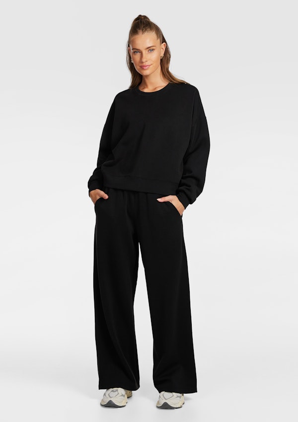 Travel Hip Length Crew