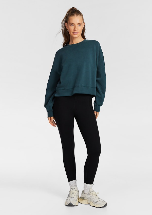 Travel Hip Length Crew