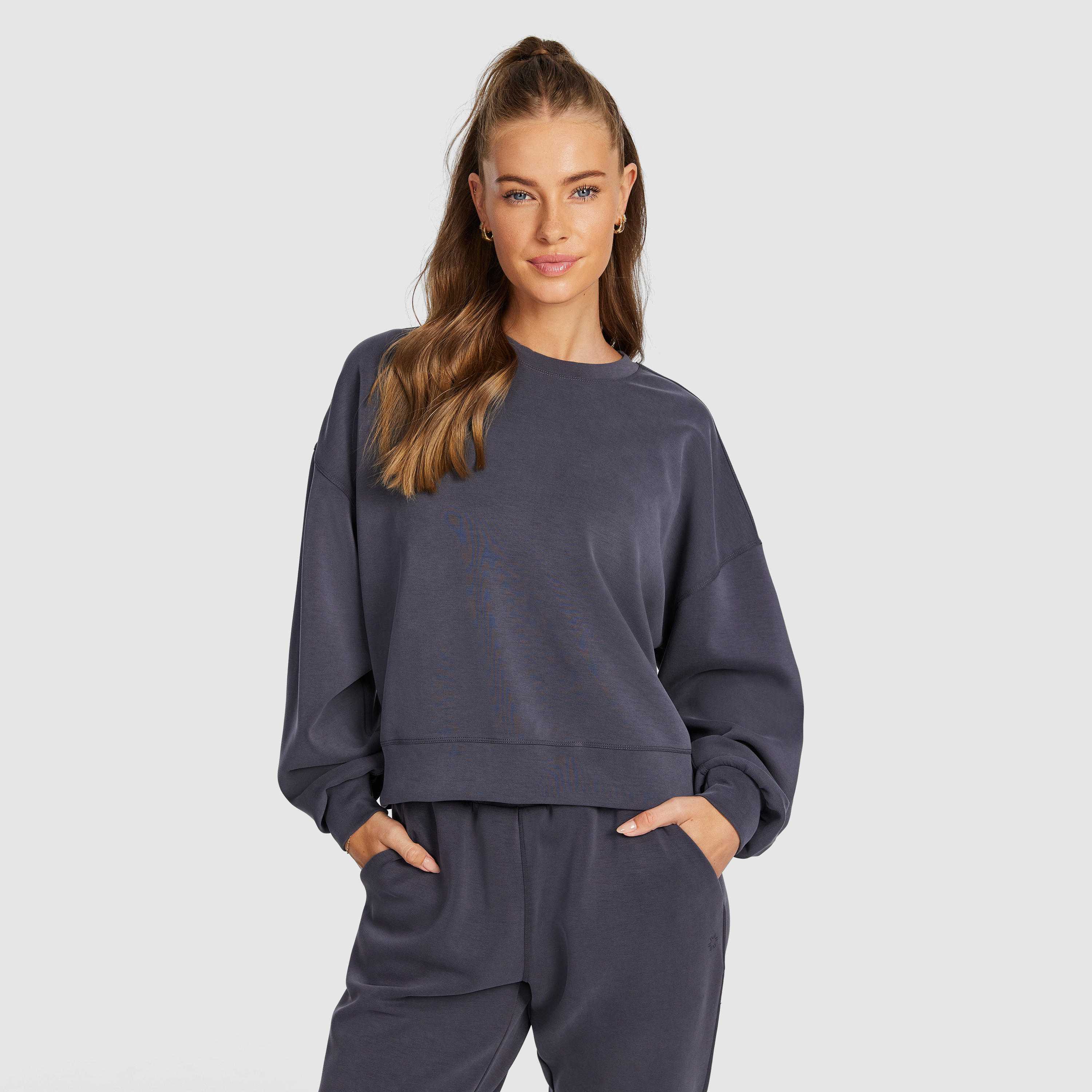 Travel Hip Length Crew