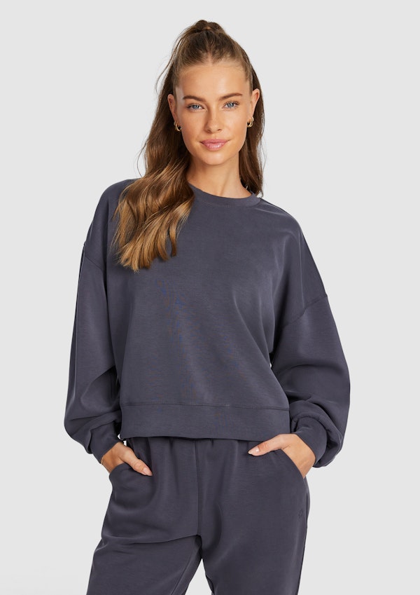 Travel Hip Length Crew