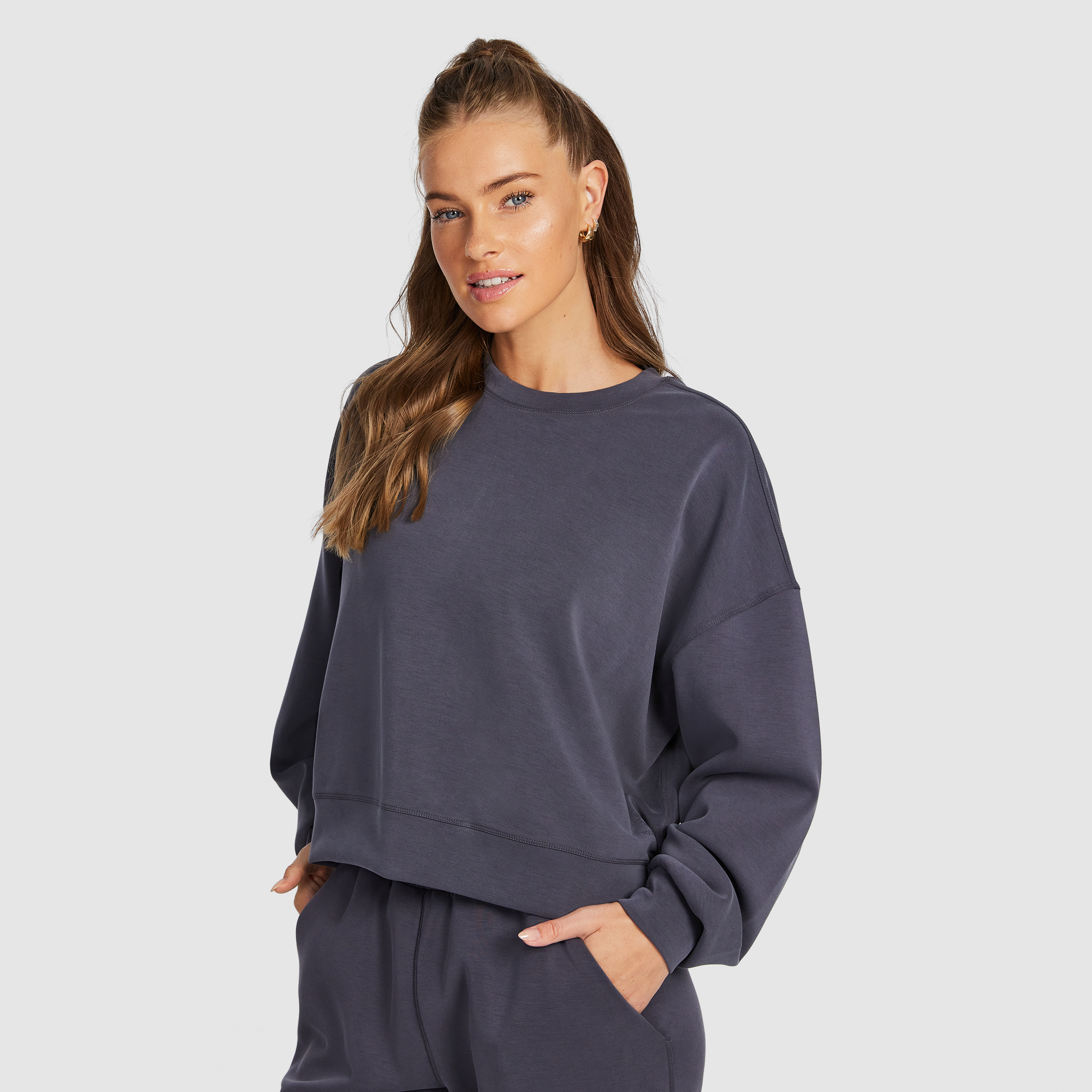 Travel Hip Length Crew