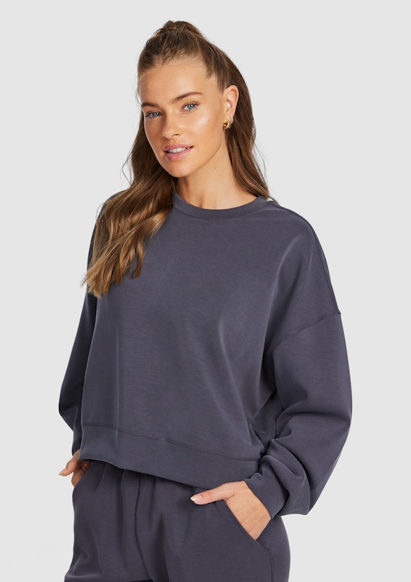 Travel Hip Length Crew