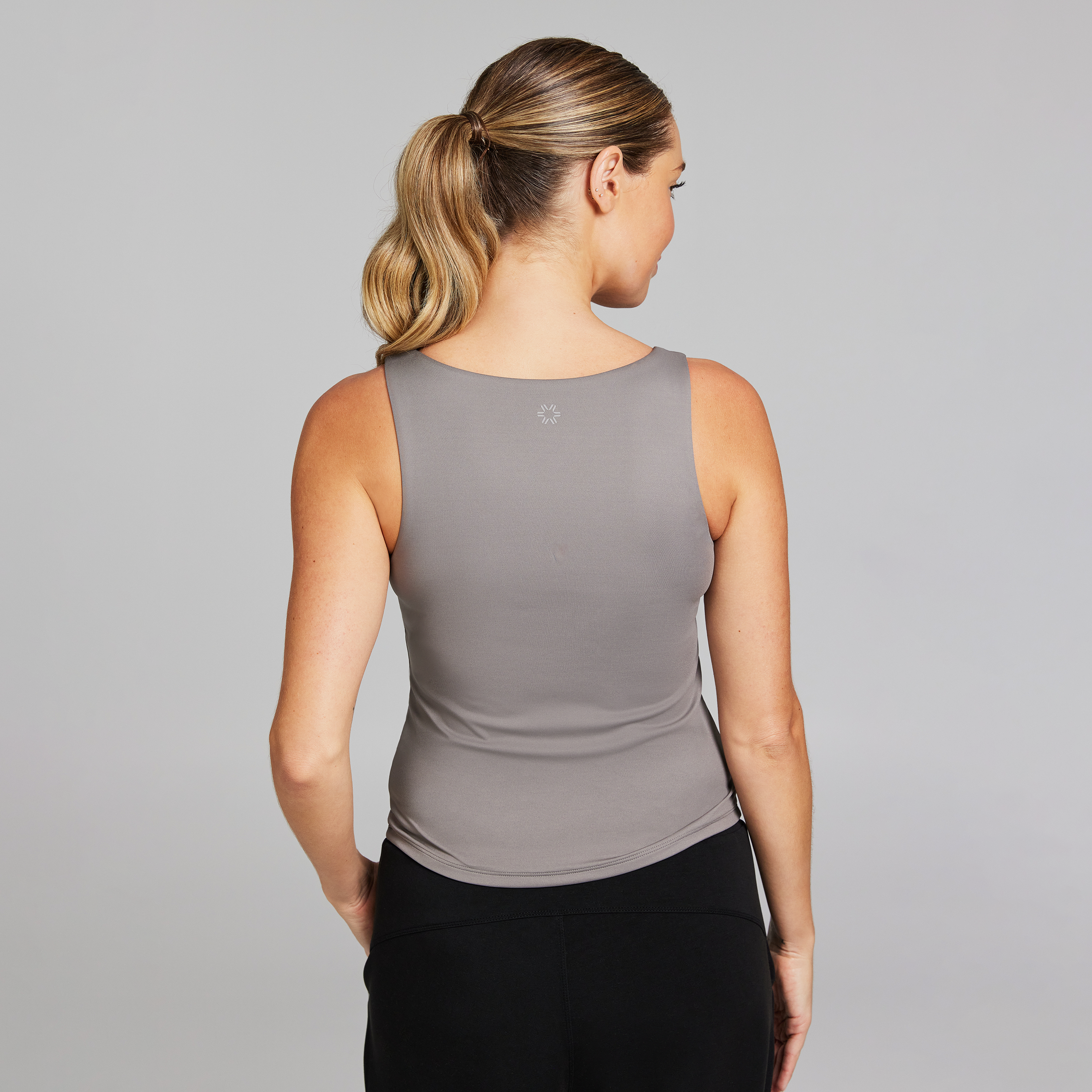 Base Layer Travel Tank