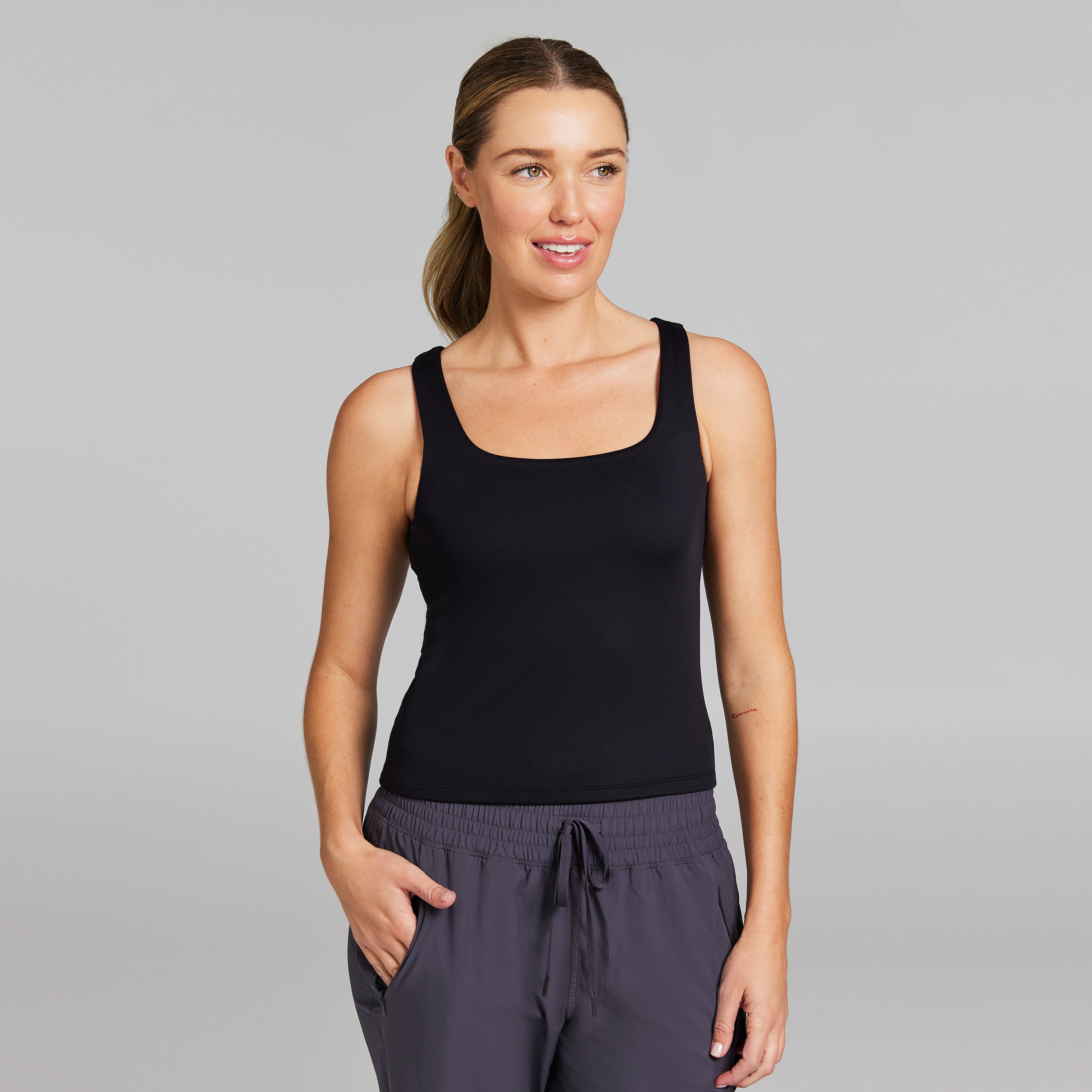 Base Layer Travel Tank