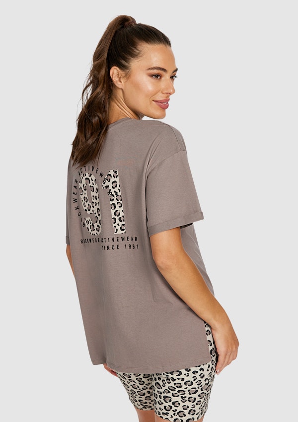 Split Hem Logo Boyfriend Tee