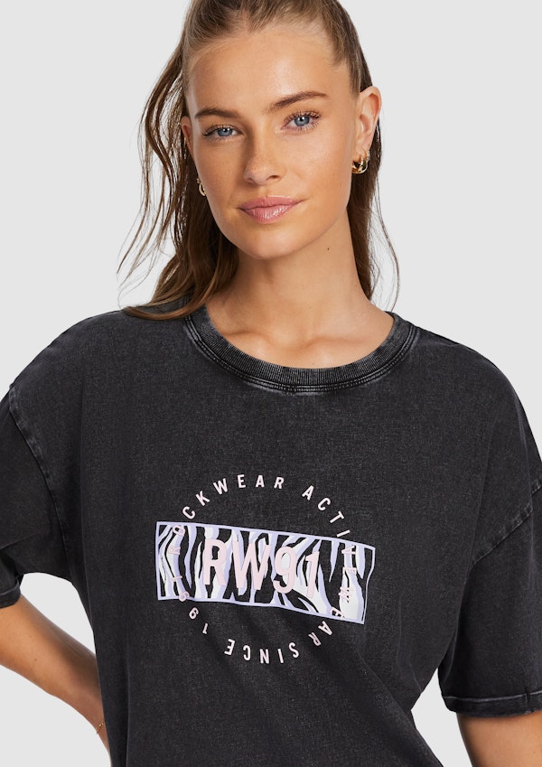 Split Hem Logo Boyfriend Tee