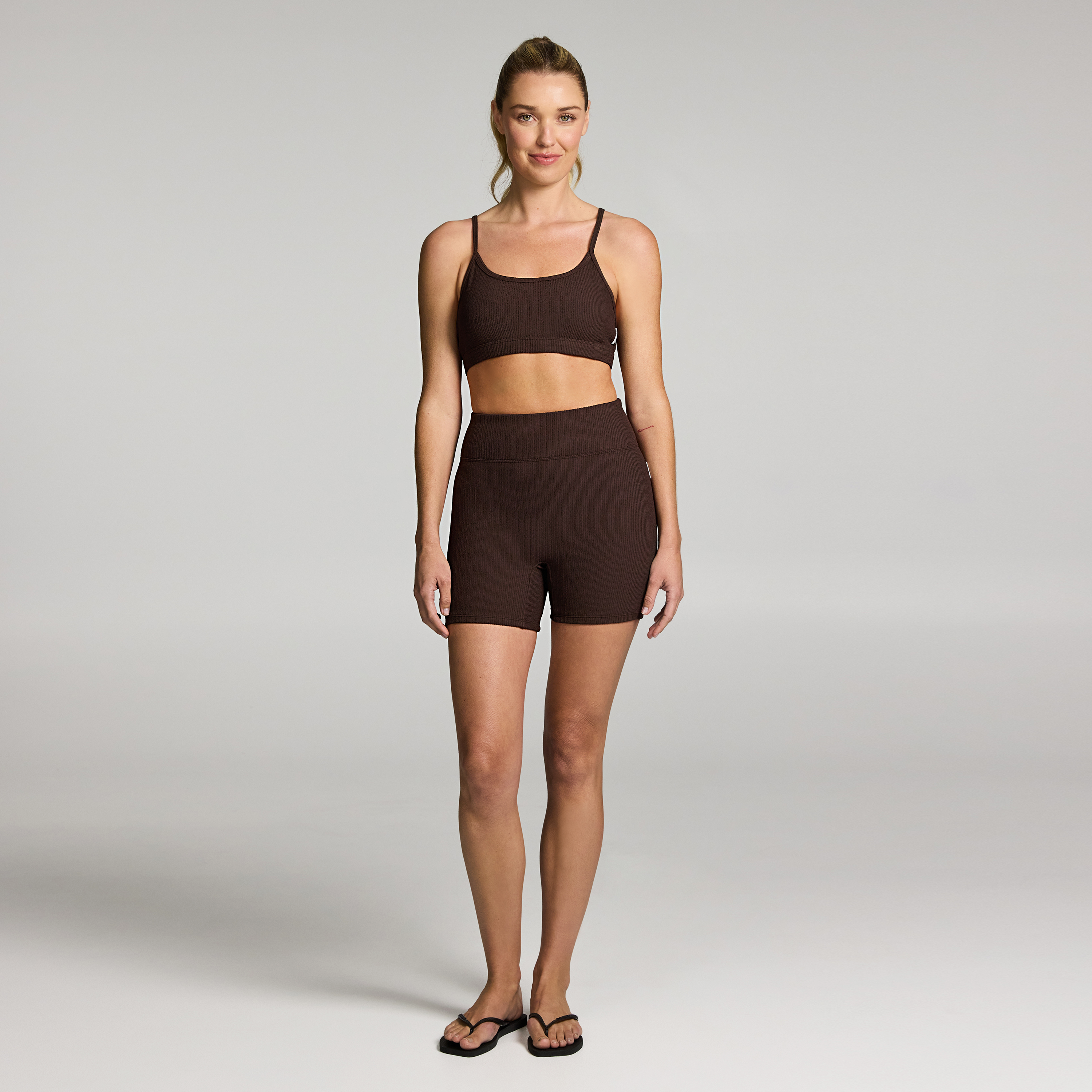 Gym & Swim Scoop Crop