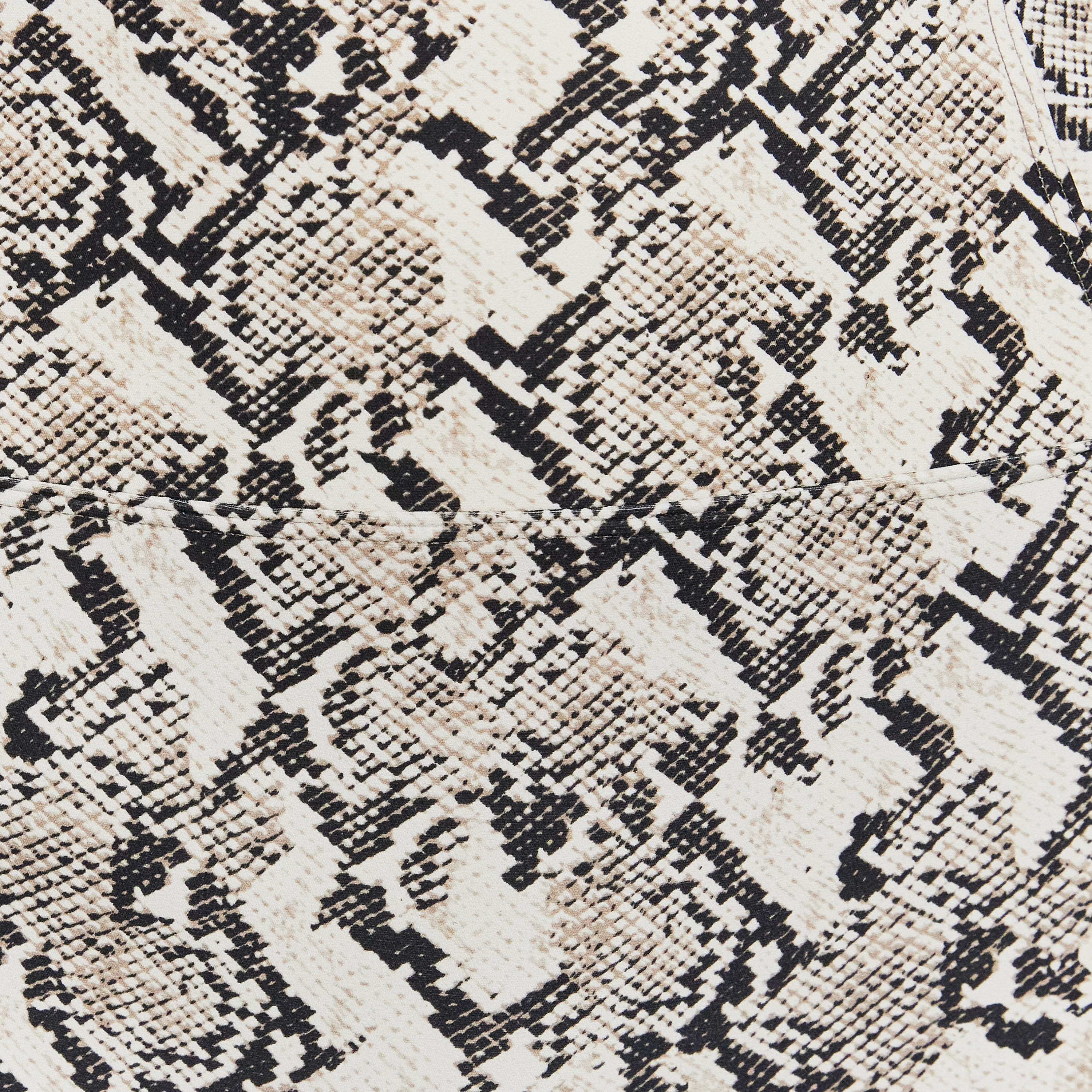 No Front Seam Mid Thigh Bike Shorts