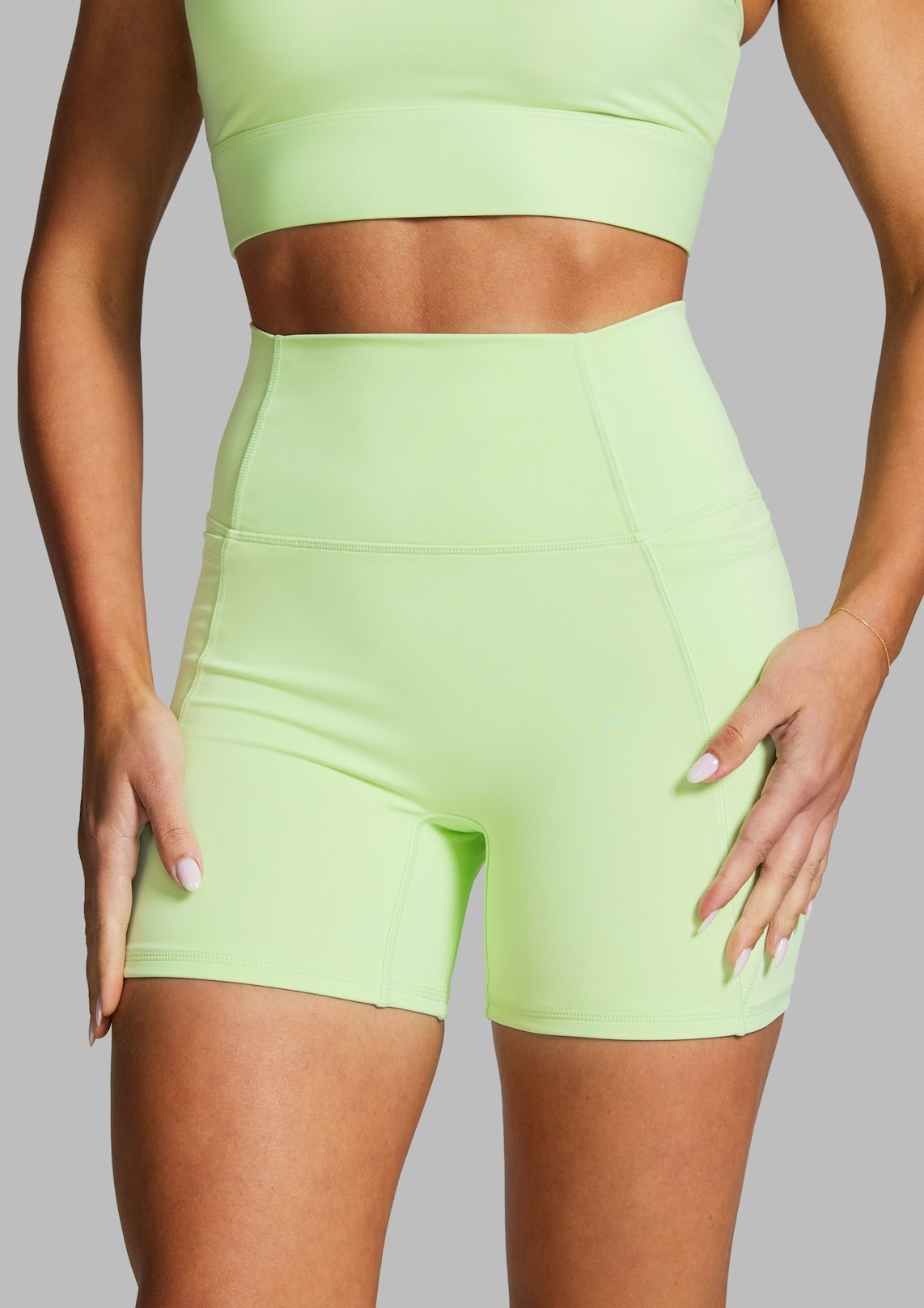No Front Seam Mid Thigh Bike Shorts
