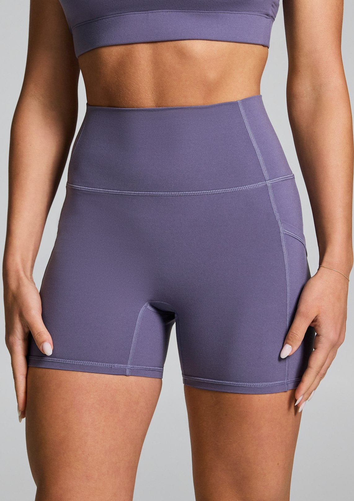 No Front Seam Mid Thigh Bike Shorts