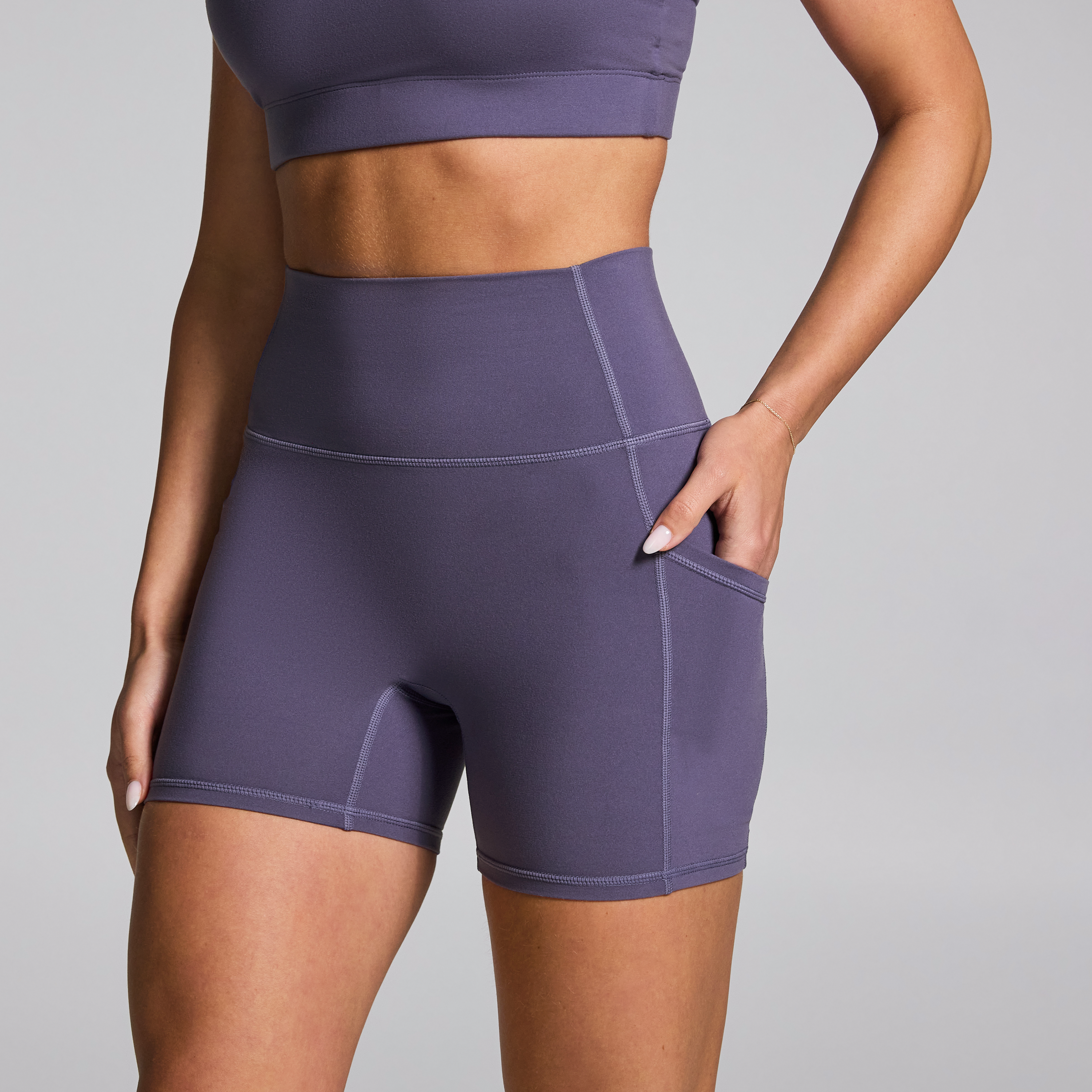 No Front Seam Mid Thigh Bike Shorts