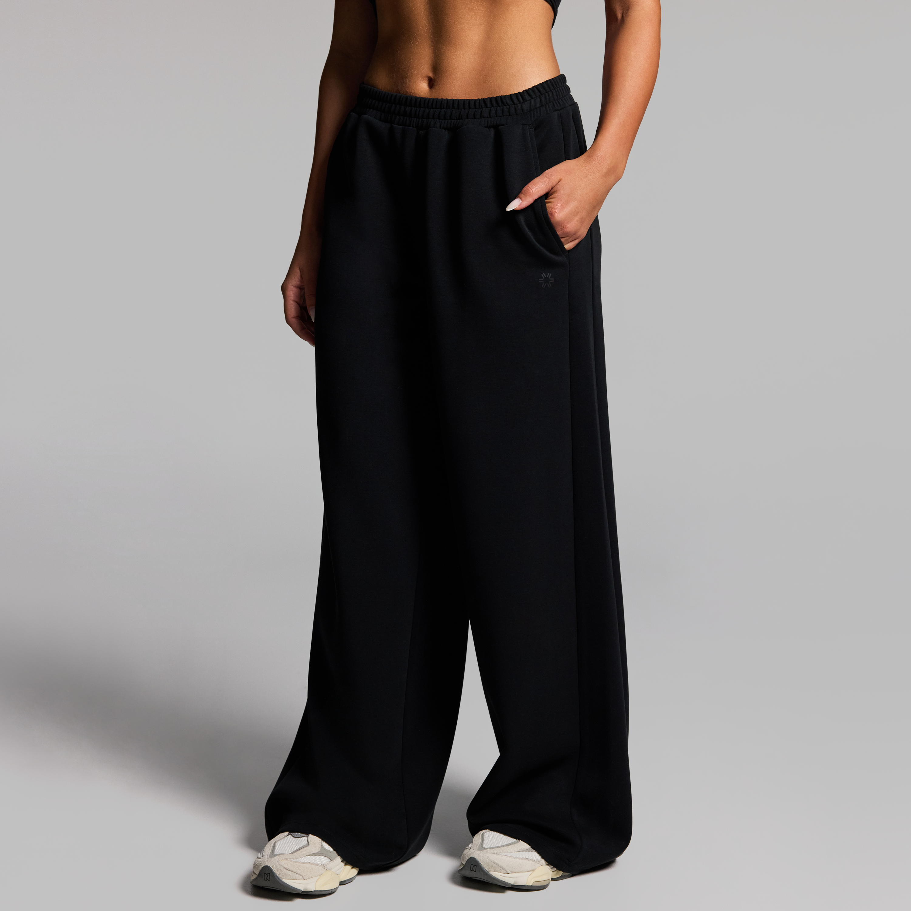 Travel Rib Wide Leg Pants