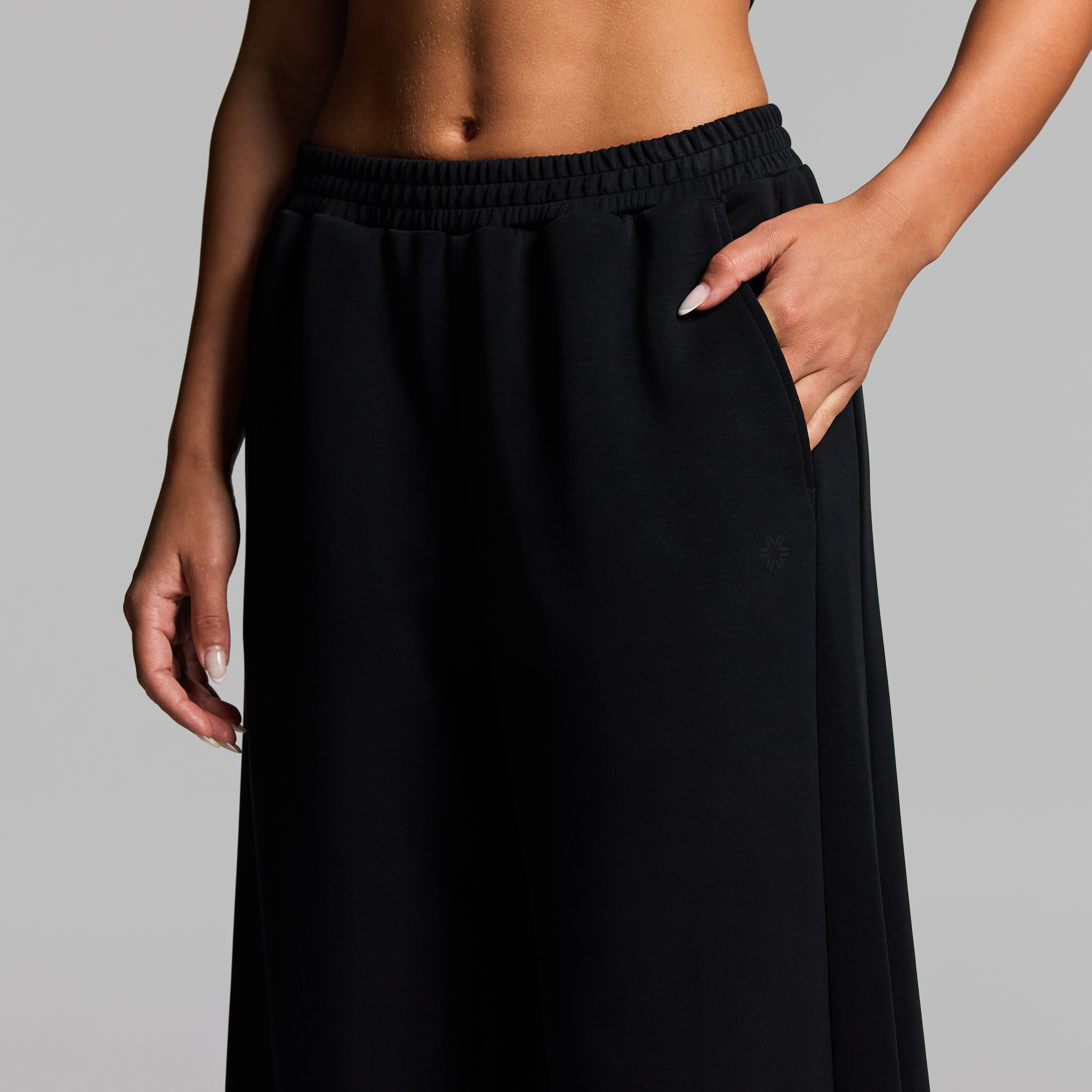 Travel Rib Wide Leg Pants