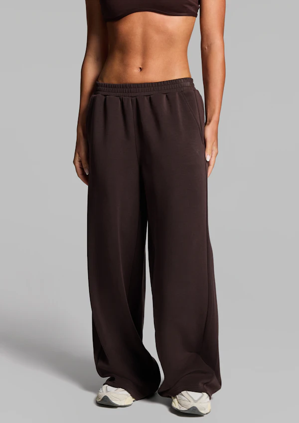 Travel Rib Wide Leg Pants
