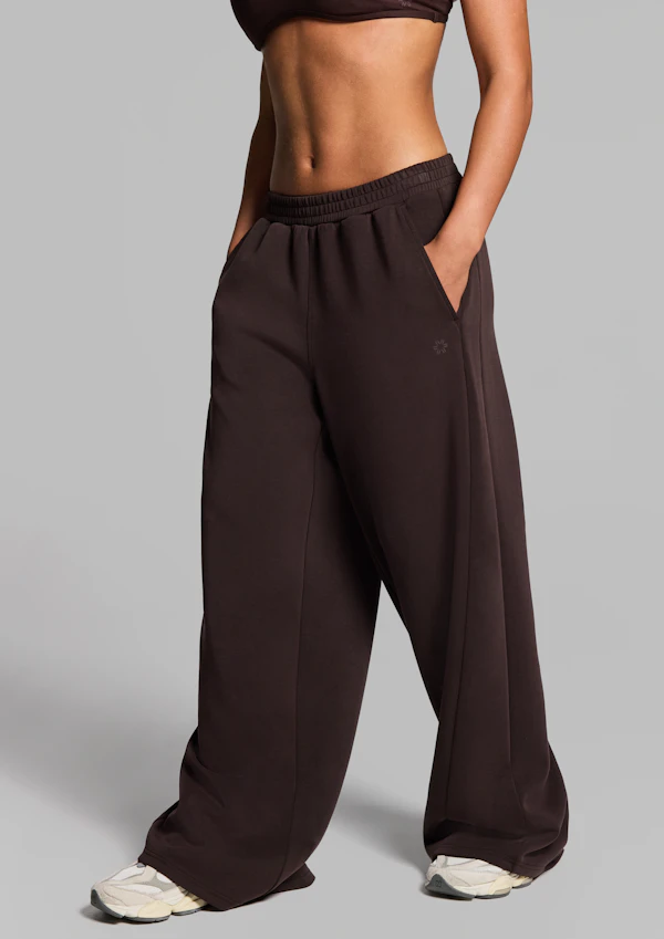 Travel Rib Wide Leg Pants