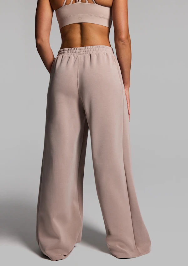 Travel Rib Wide Leg Pants
