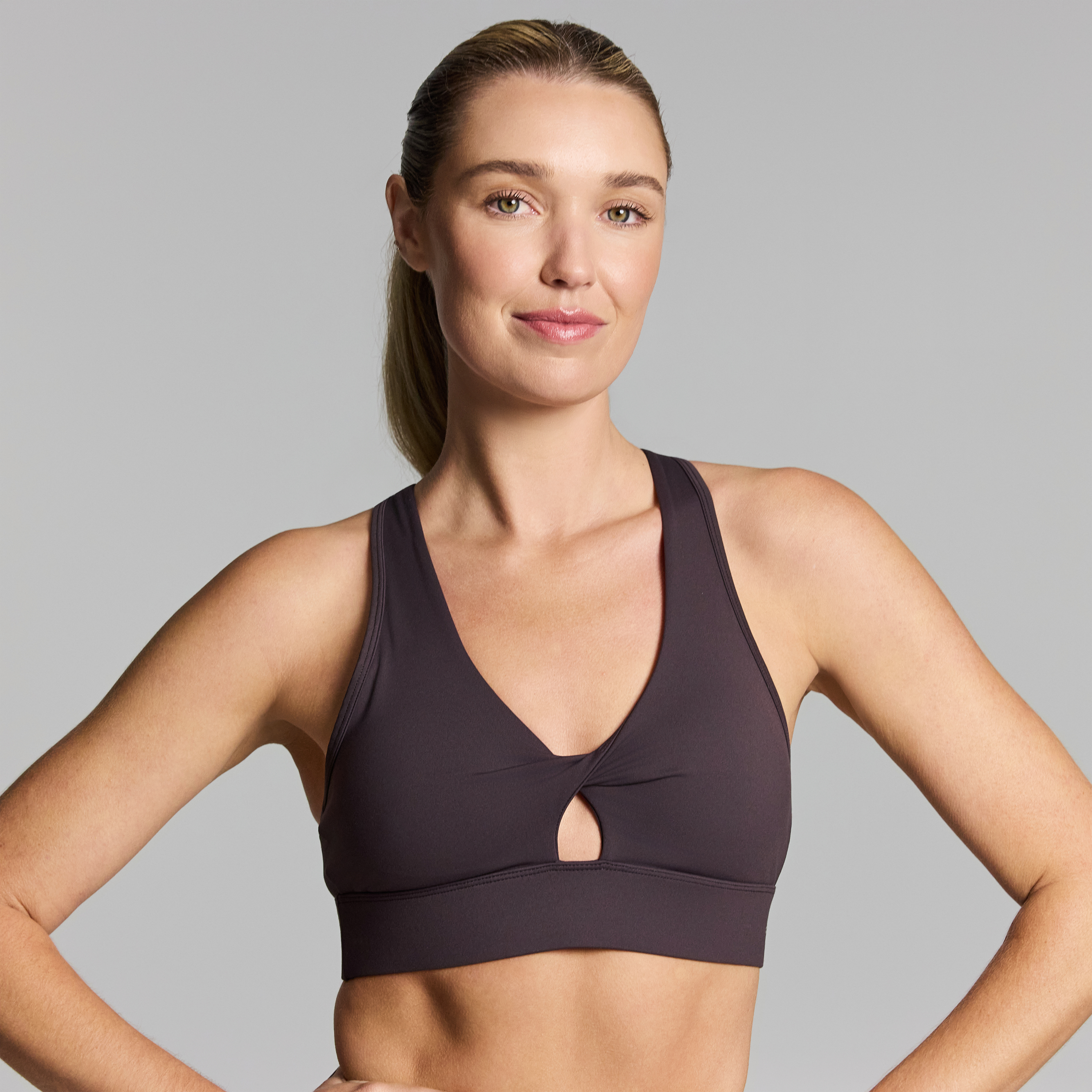 Twist Front Medium Impact Sports Bra
