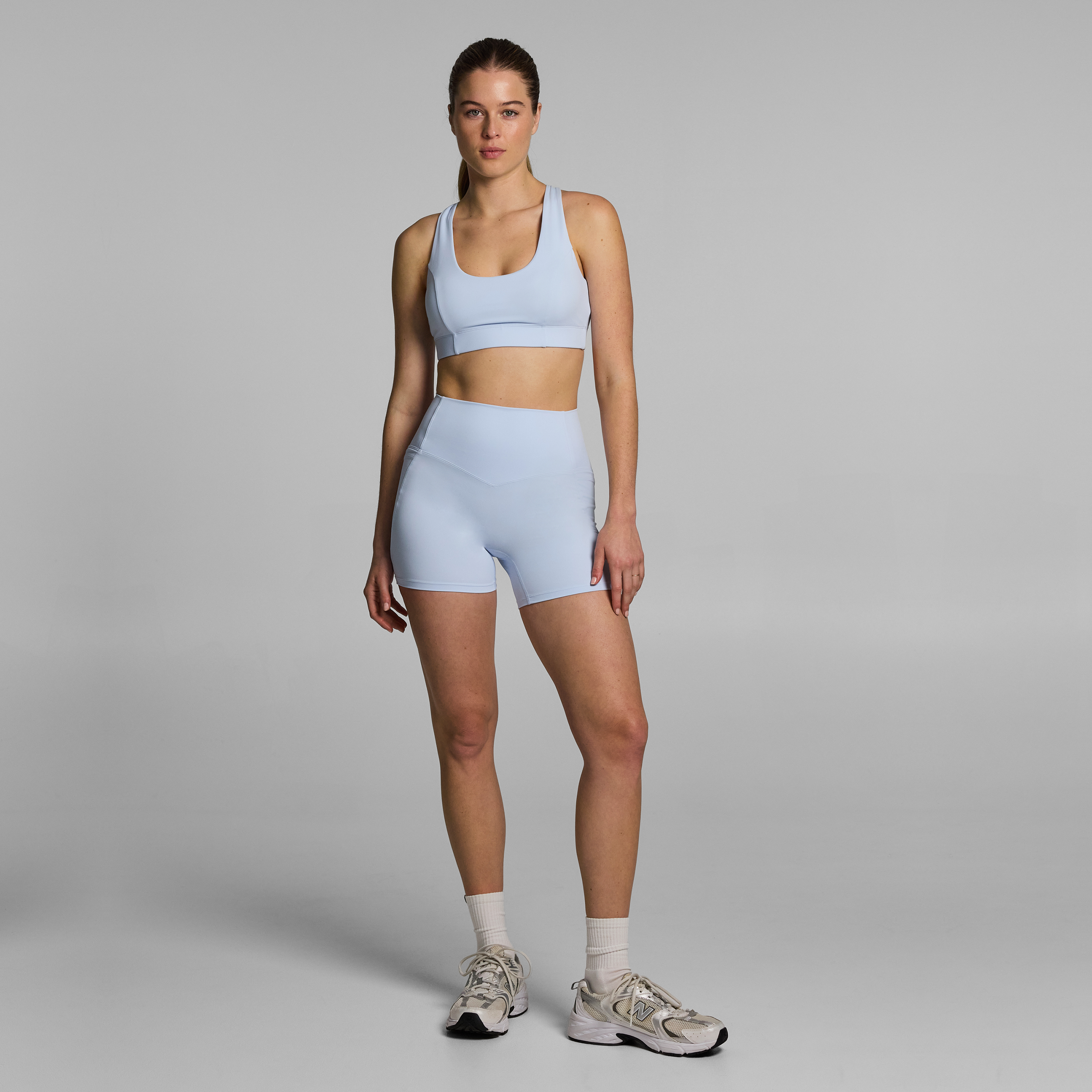 No Front Seam Pocket Mid Thigh Bike Shorts