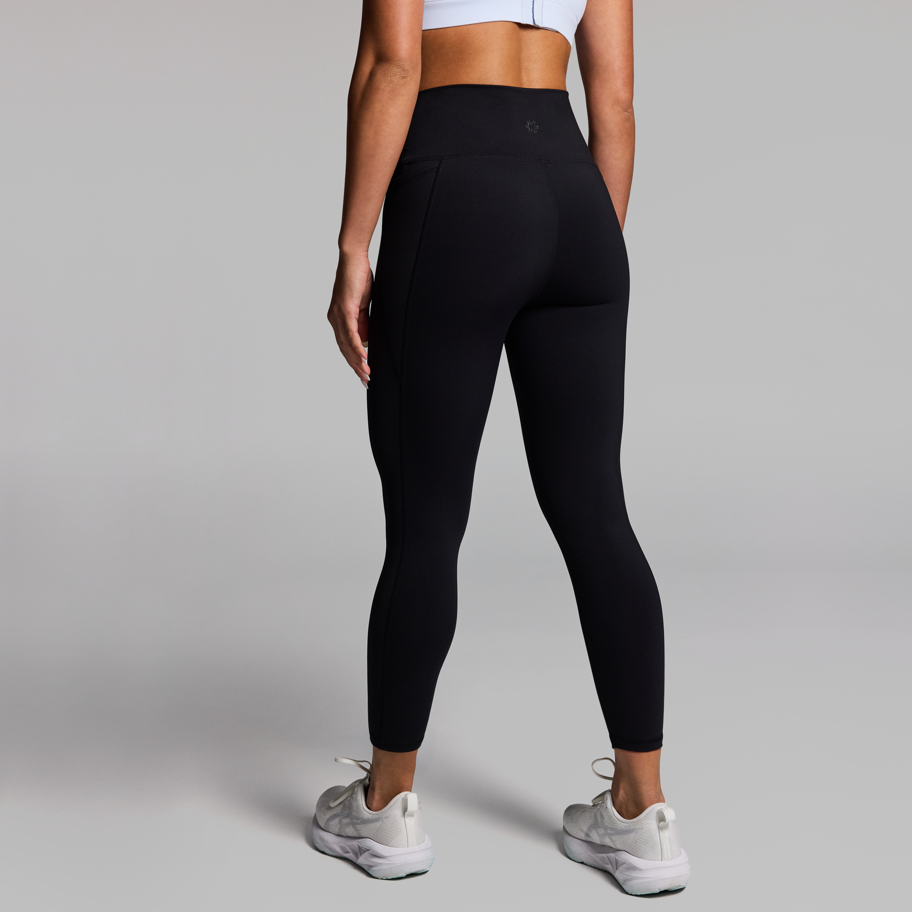 No Front Seam Pocket Ankle Grazer Tights