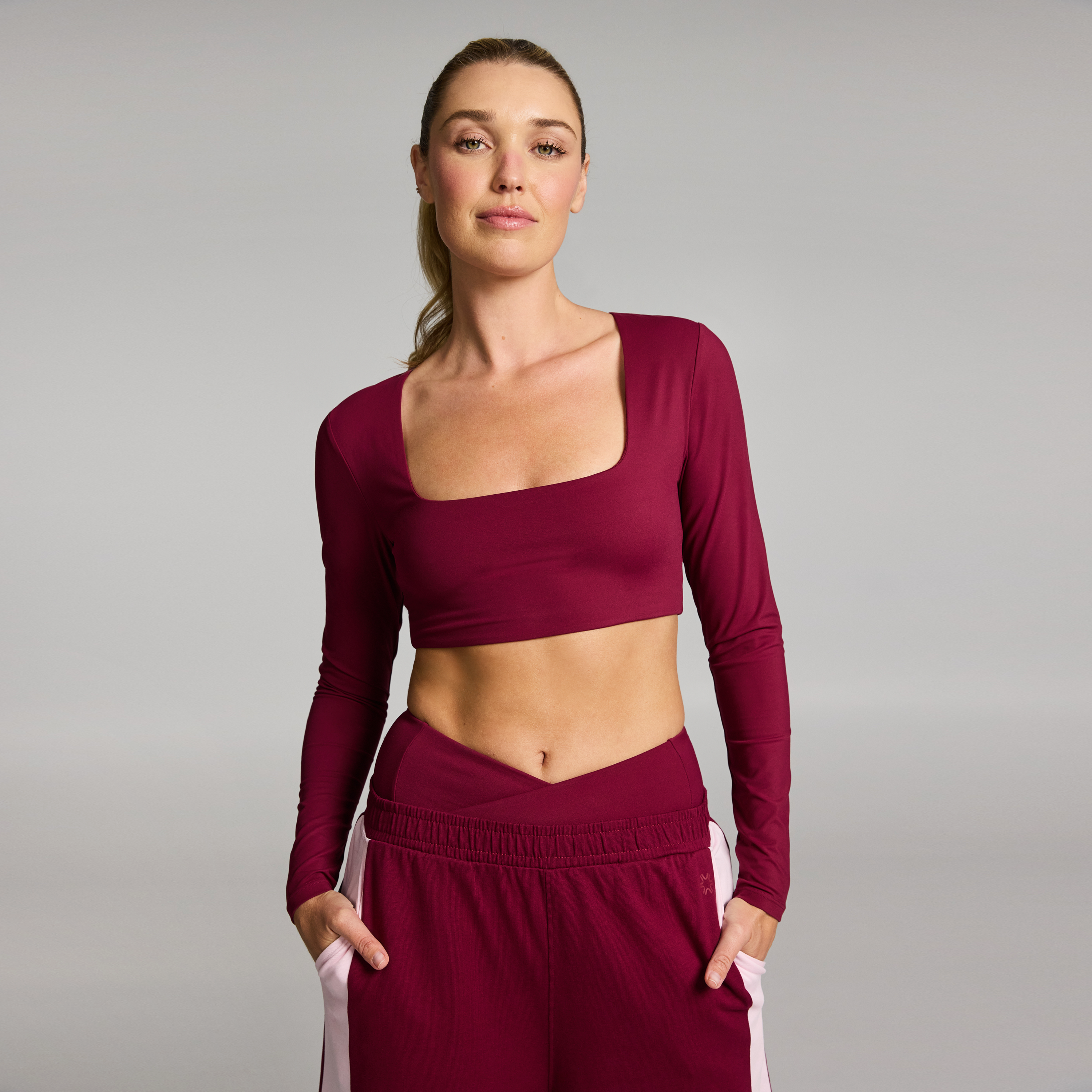 Base One Square Neck Crop Long Sleeve