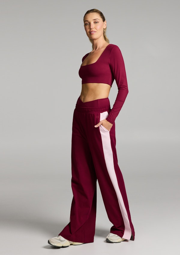 Base One Square Neck Crop Long Sleeve