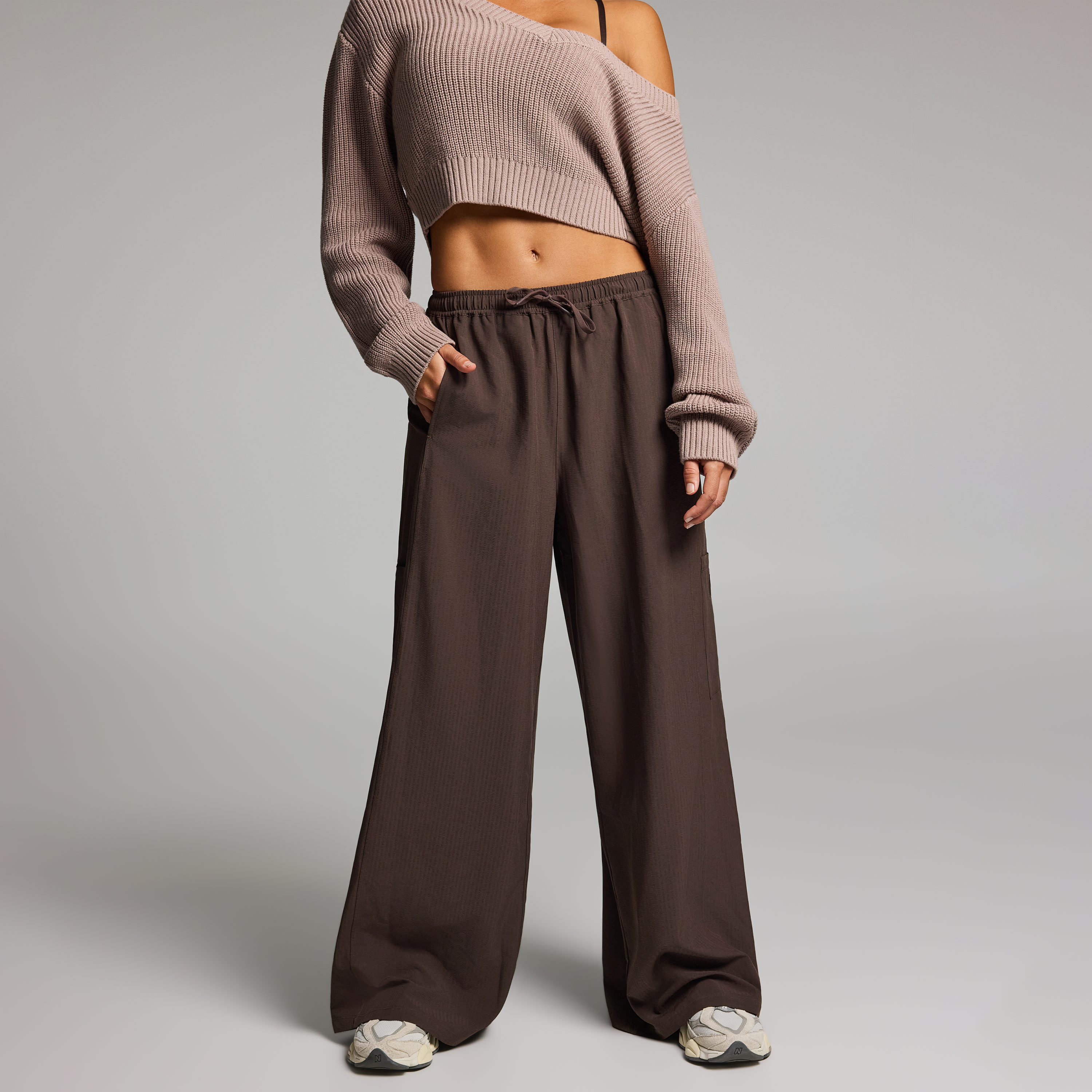 Textured Cargo Wide Leg Longer Length Pants