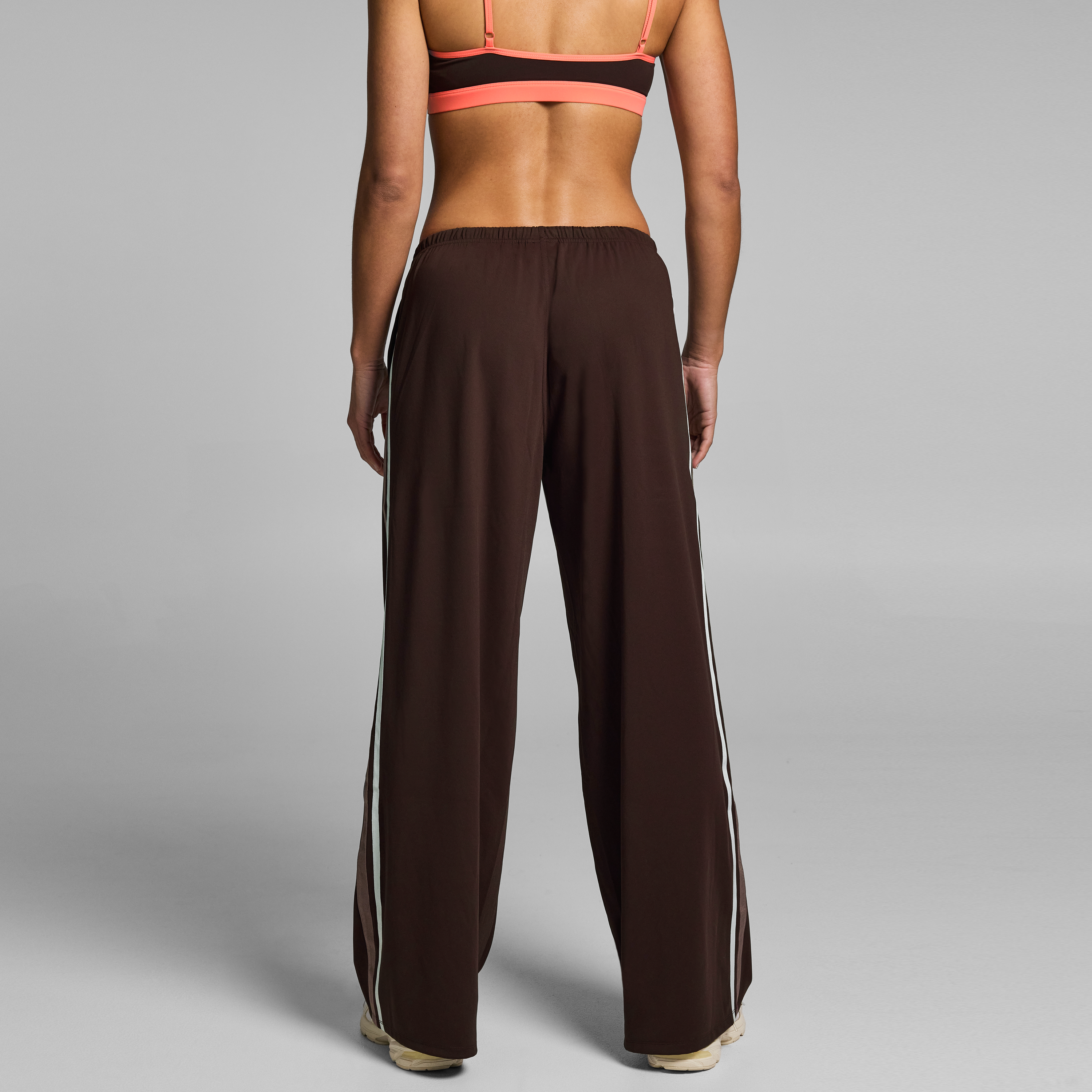 Straight Leg Active Mid Rise Trackpants