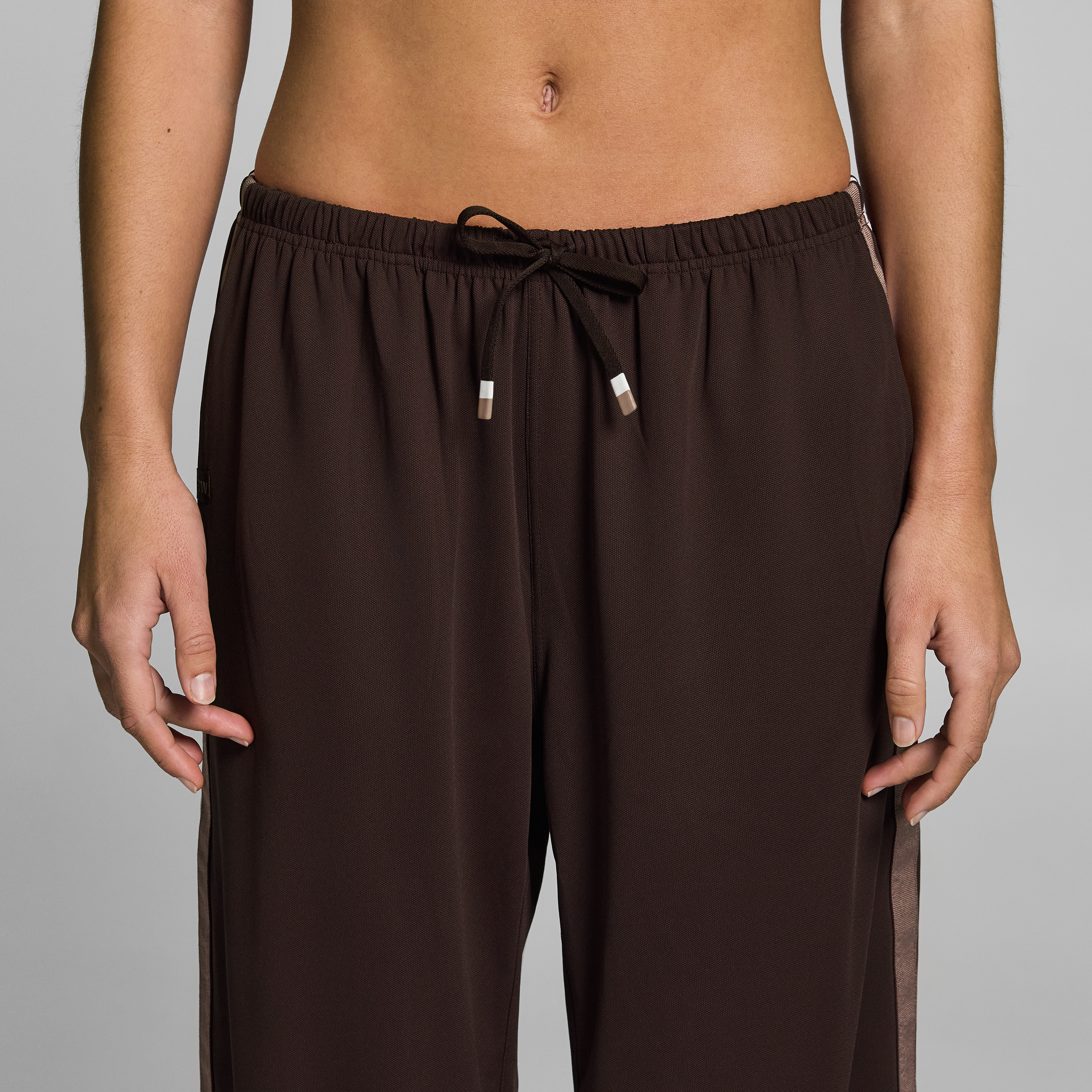 Straight Leg Active Mid Rise Trackpants