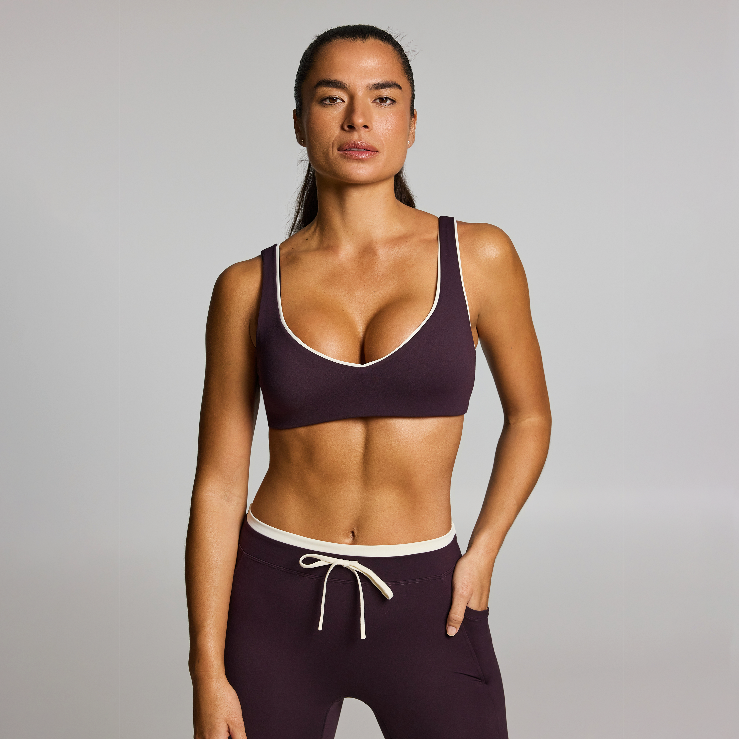Twist Back Medium Support Sports Bra