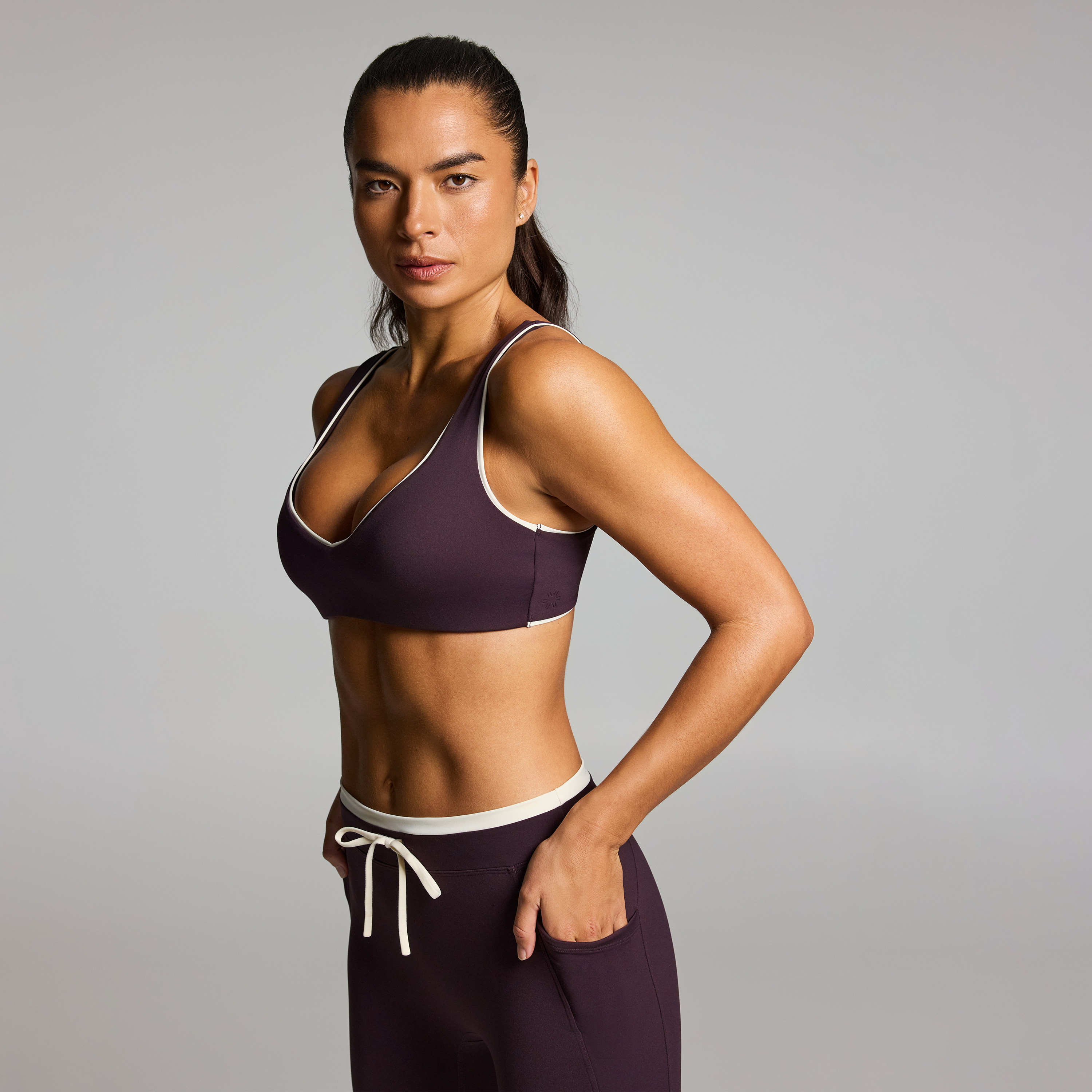 Twist Back Medium Support Sports Bra