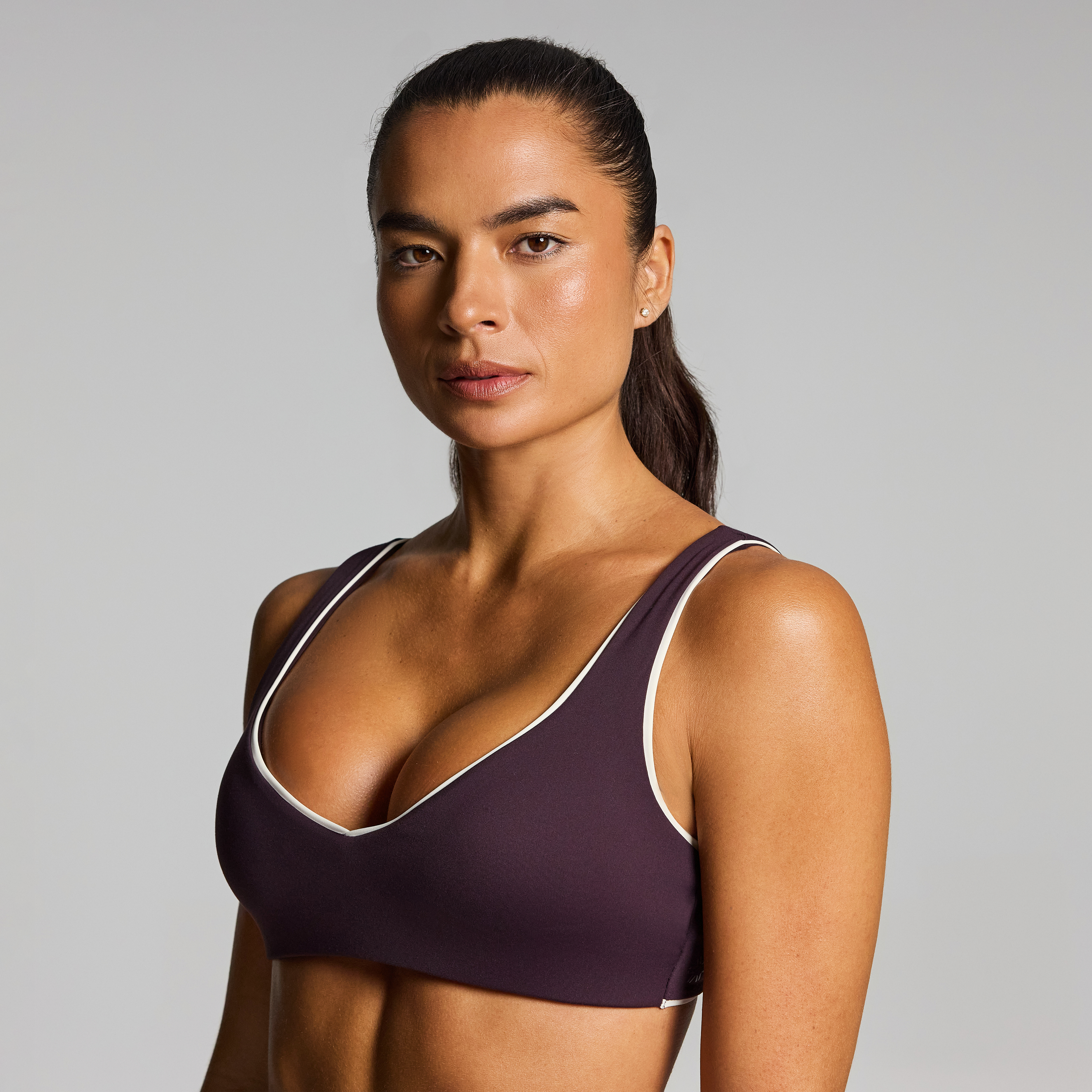 Twist Back Medium Support Sports Bra