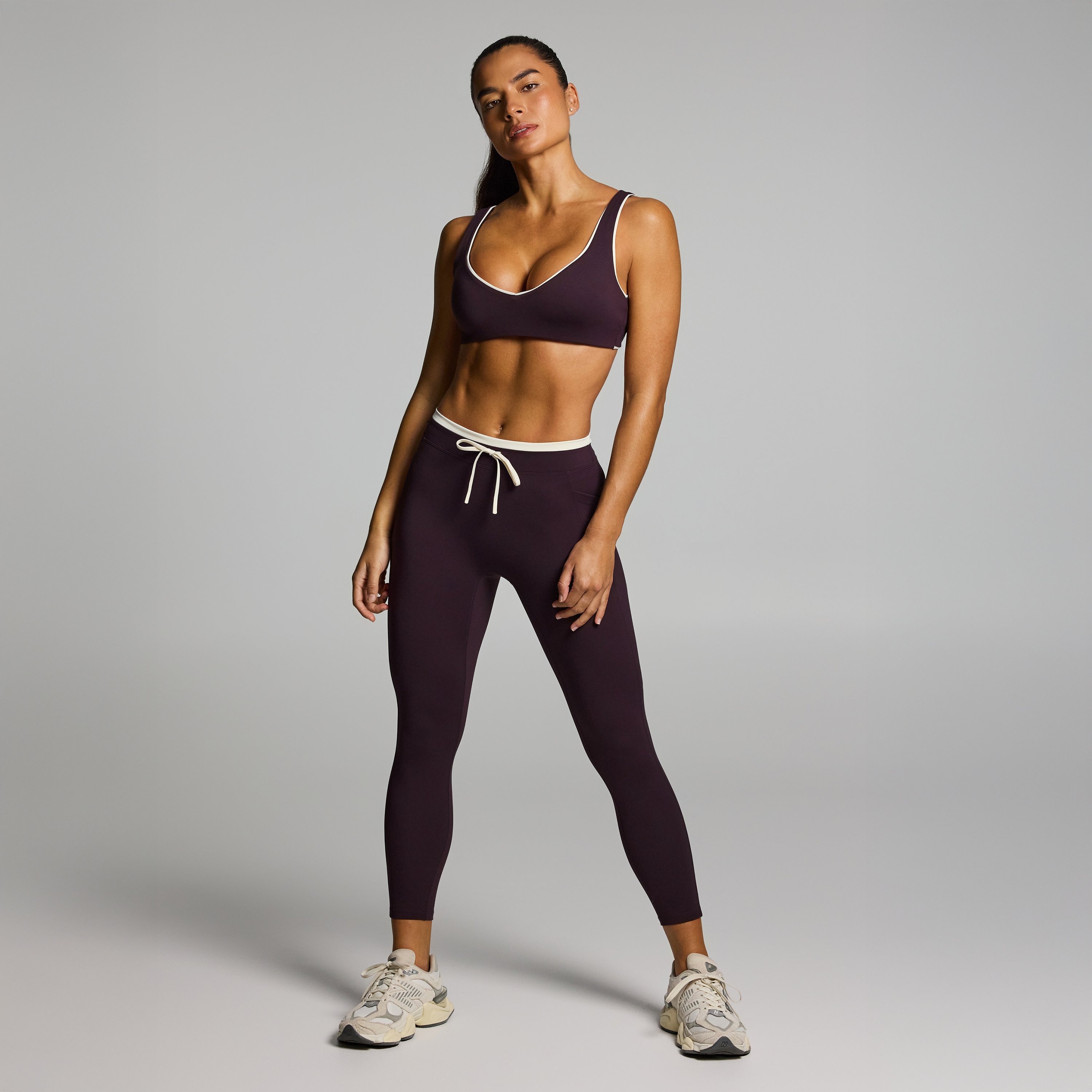 Twist Back Medium Support Sports Bra