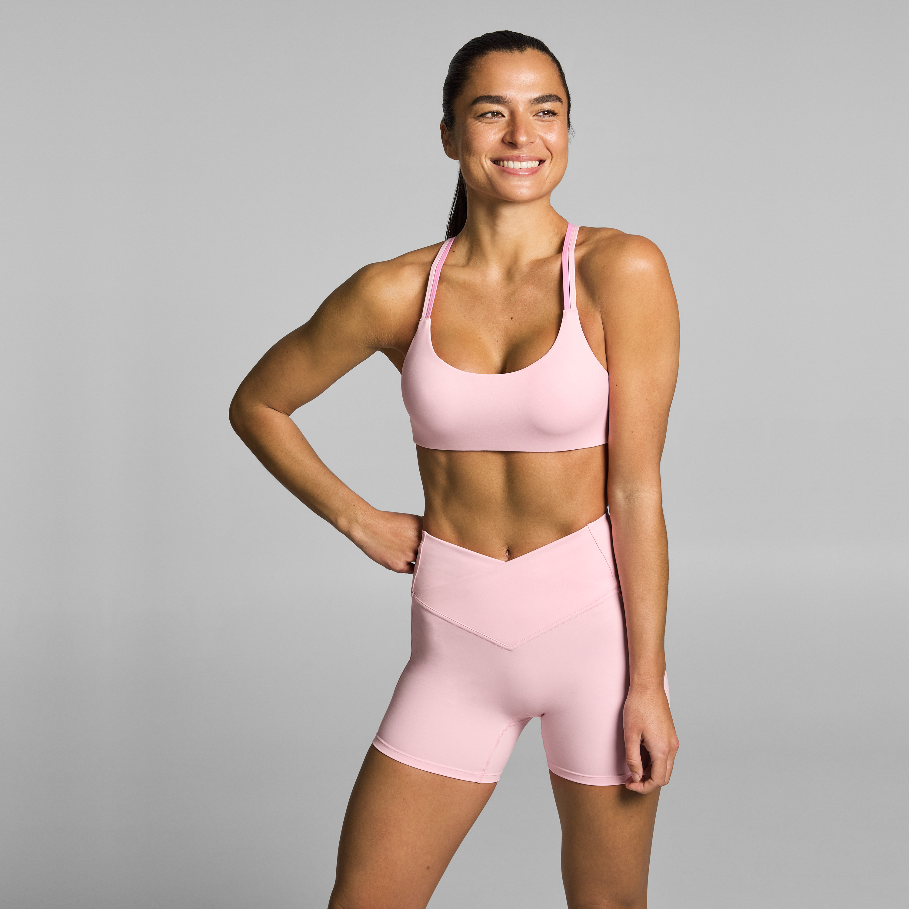 Colour Block Strappy Medium Support Sports Bra