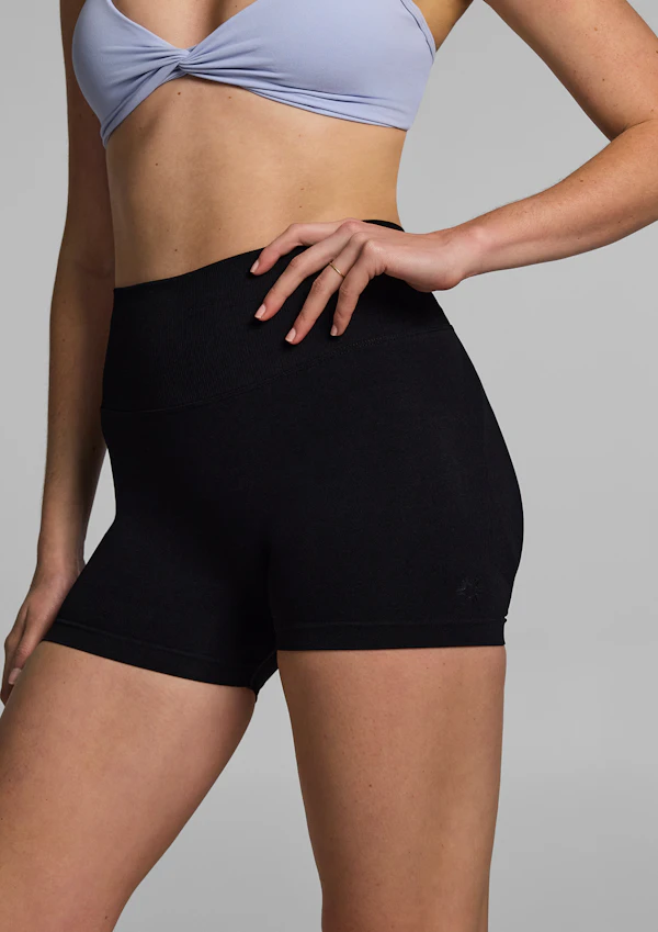 Seamless Scrunch Bum Booty Shorts