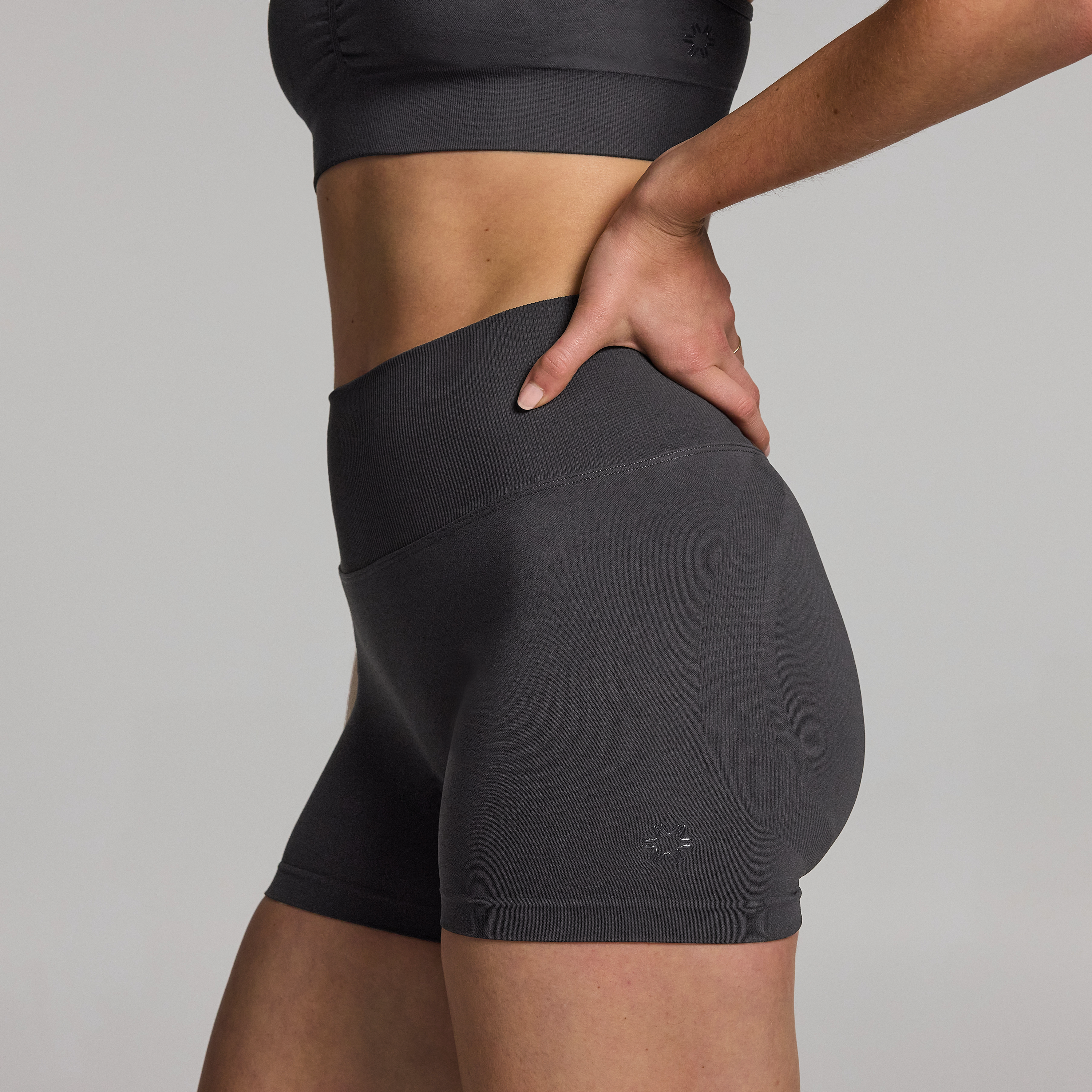 Seamless Scrunch Bum Booty Shorts